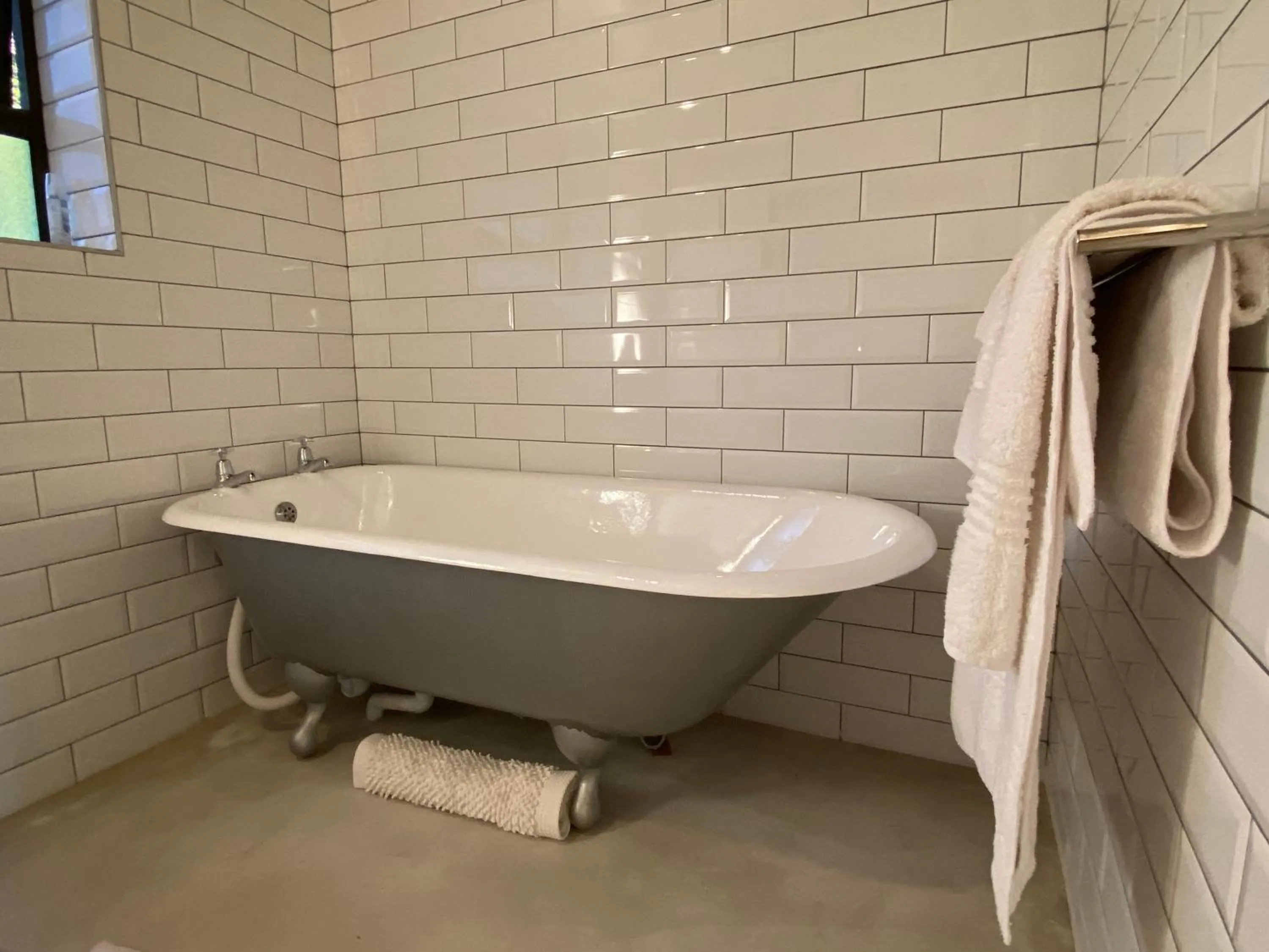 Bathroom in Wild Rose Country Lodge