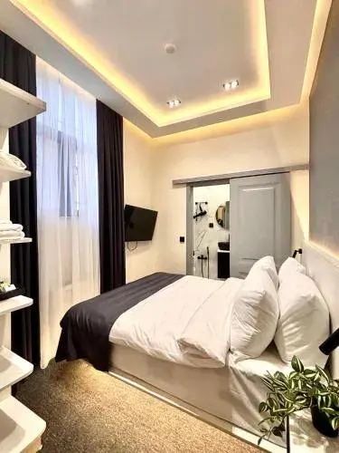 Budget Double Room in JM Central Boutique Hotel Budget Double Room in JM Central Boutique Hotel