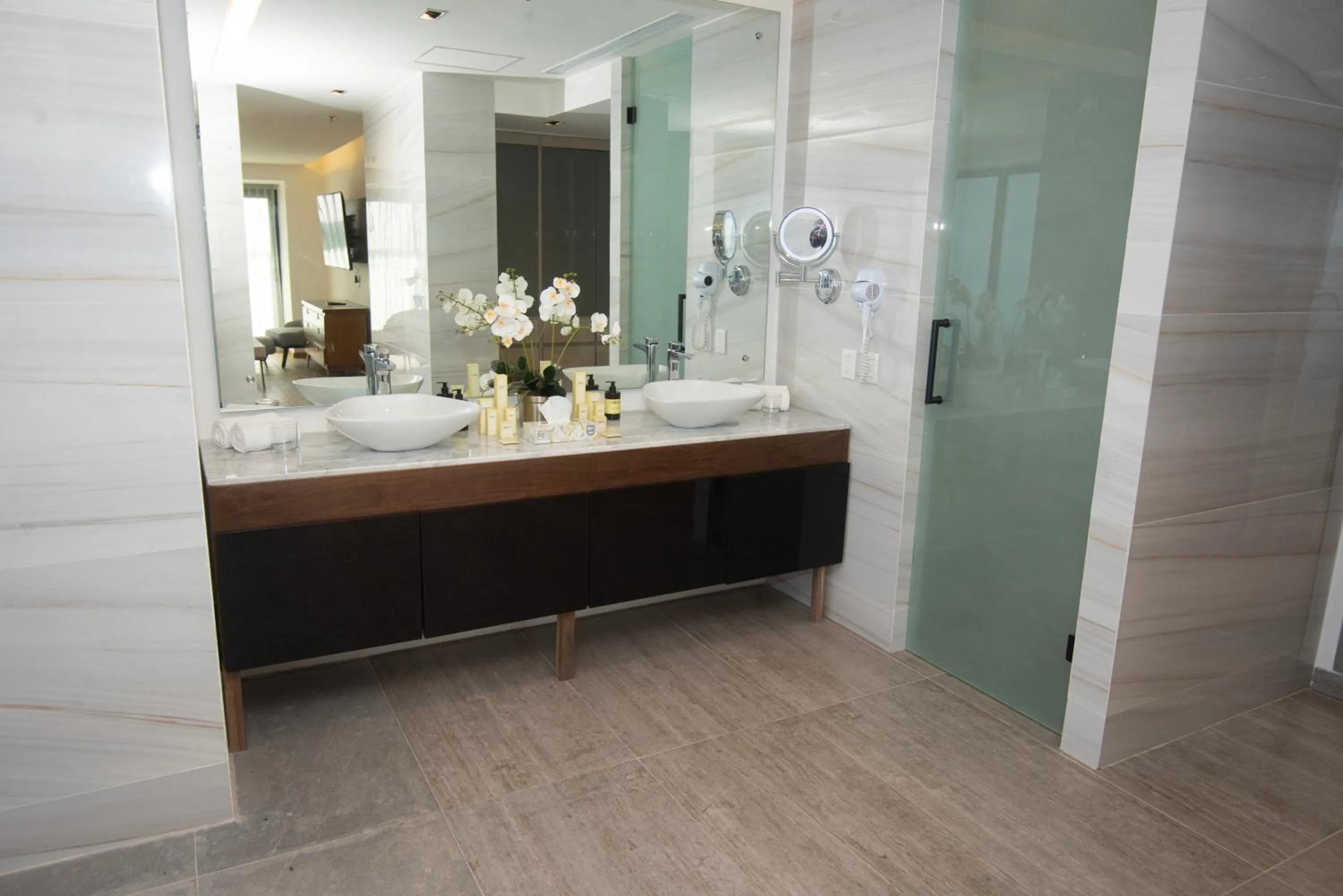 Bathroom in Hotel Dublé
