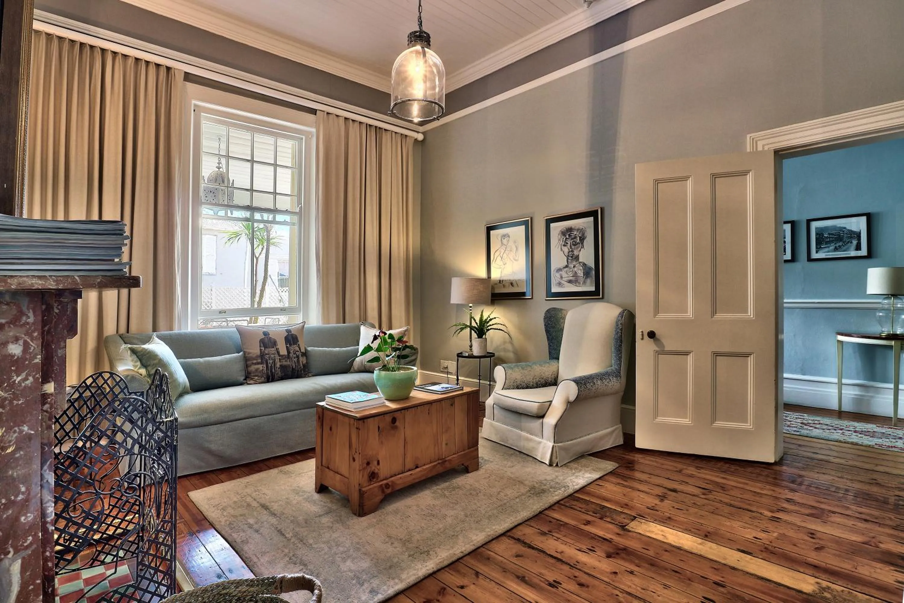 Lounge or bar in Parker Cottage Guesthouse