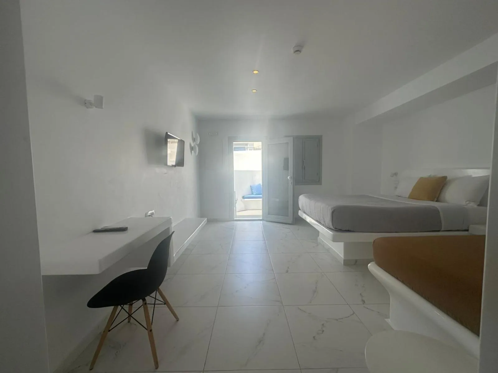 Bedroom, Bed in White Concept Caves