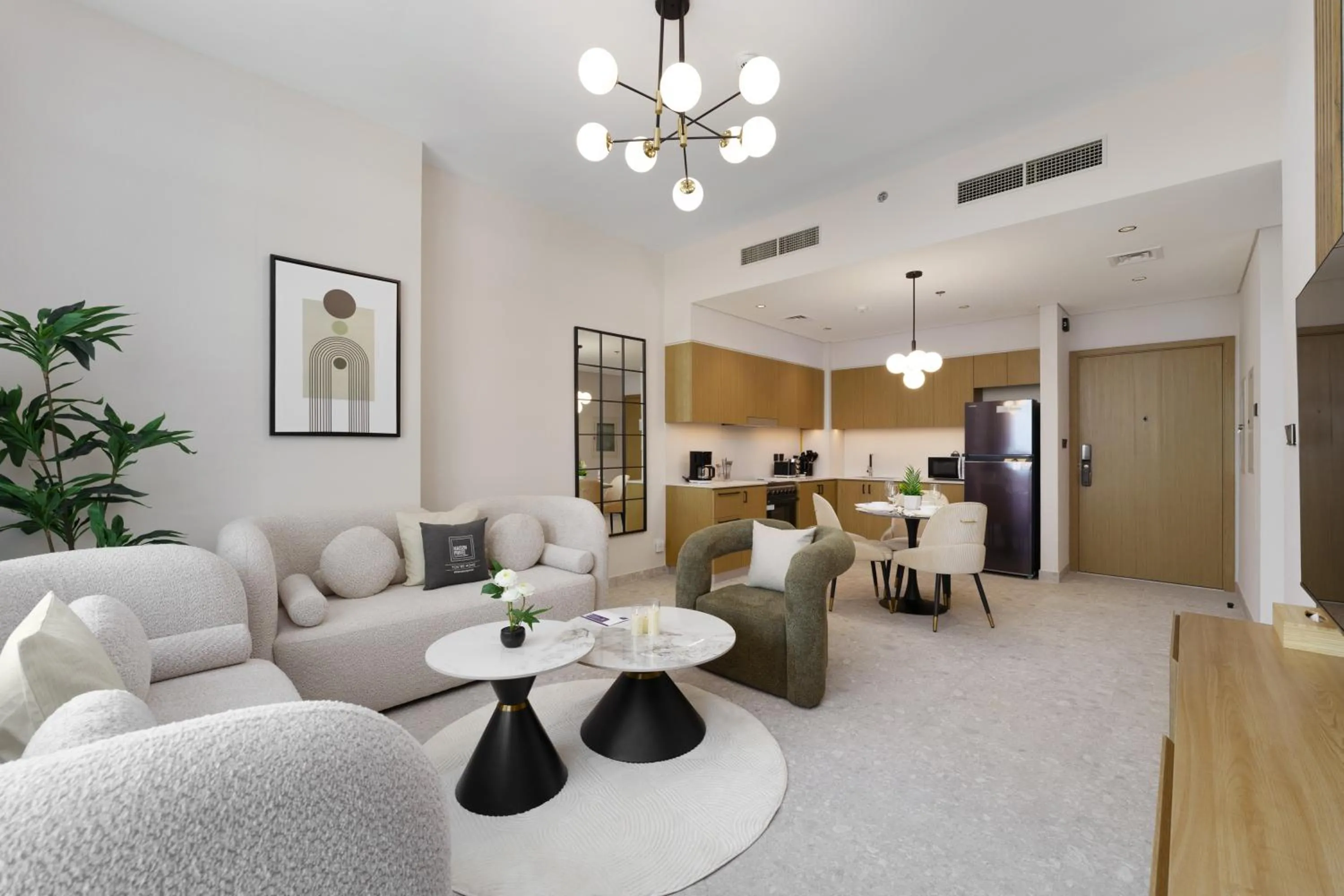 Kitchen or kitchenette in Maison Privee - Tranquil Living with Golf Course Vws in Dubai Hills