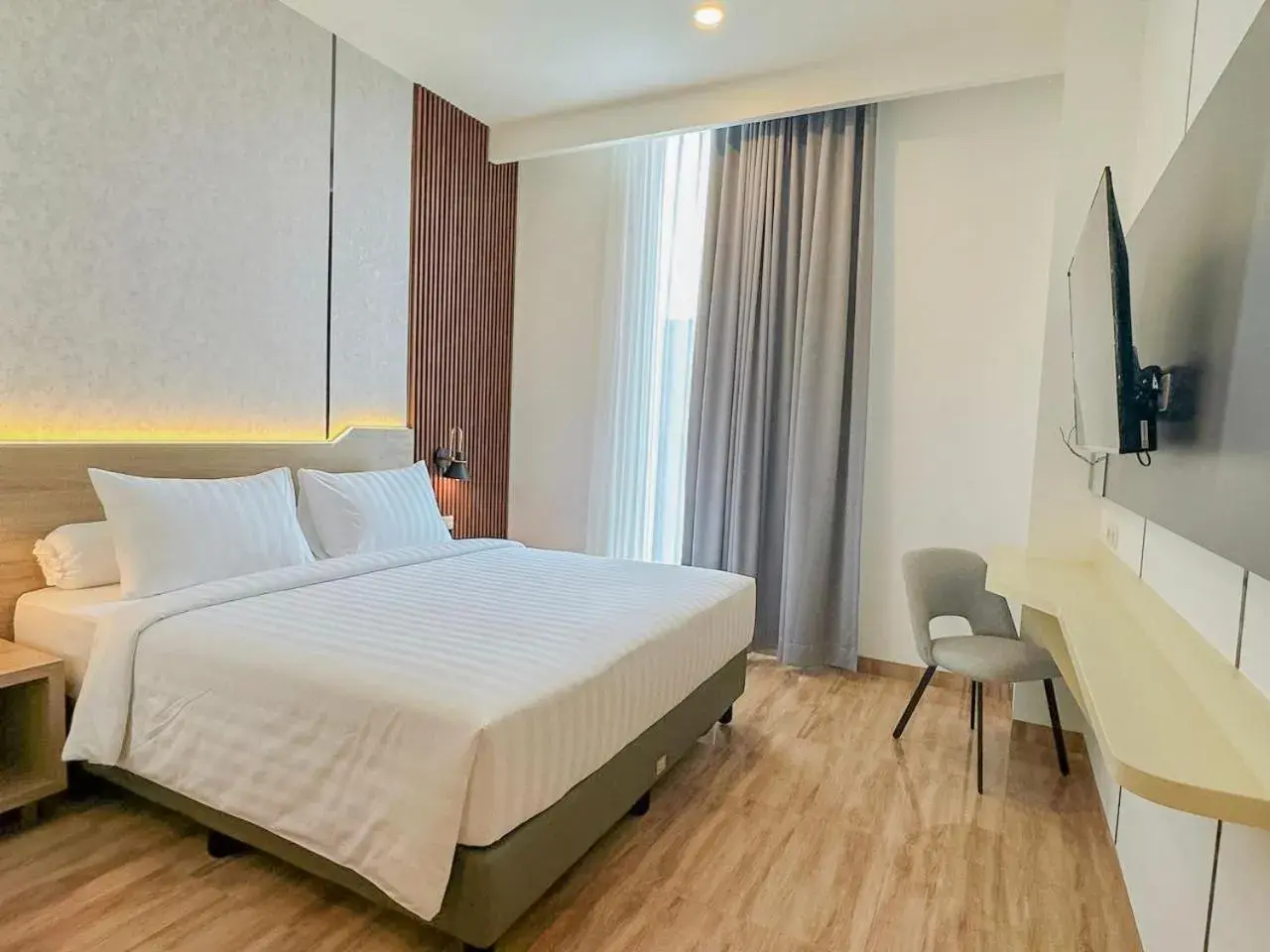 Deluxe King Room in Azana Style Hotel Jombang Deluxe King Room in Azana Style Hotel Jombang