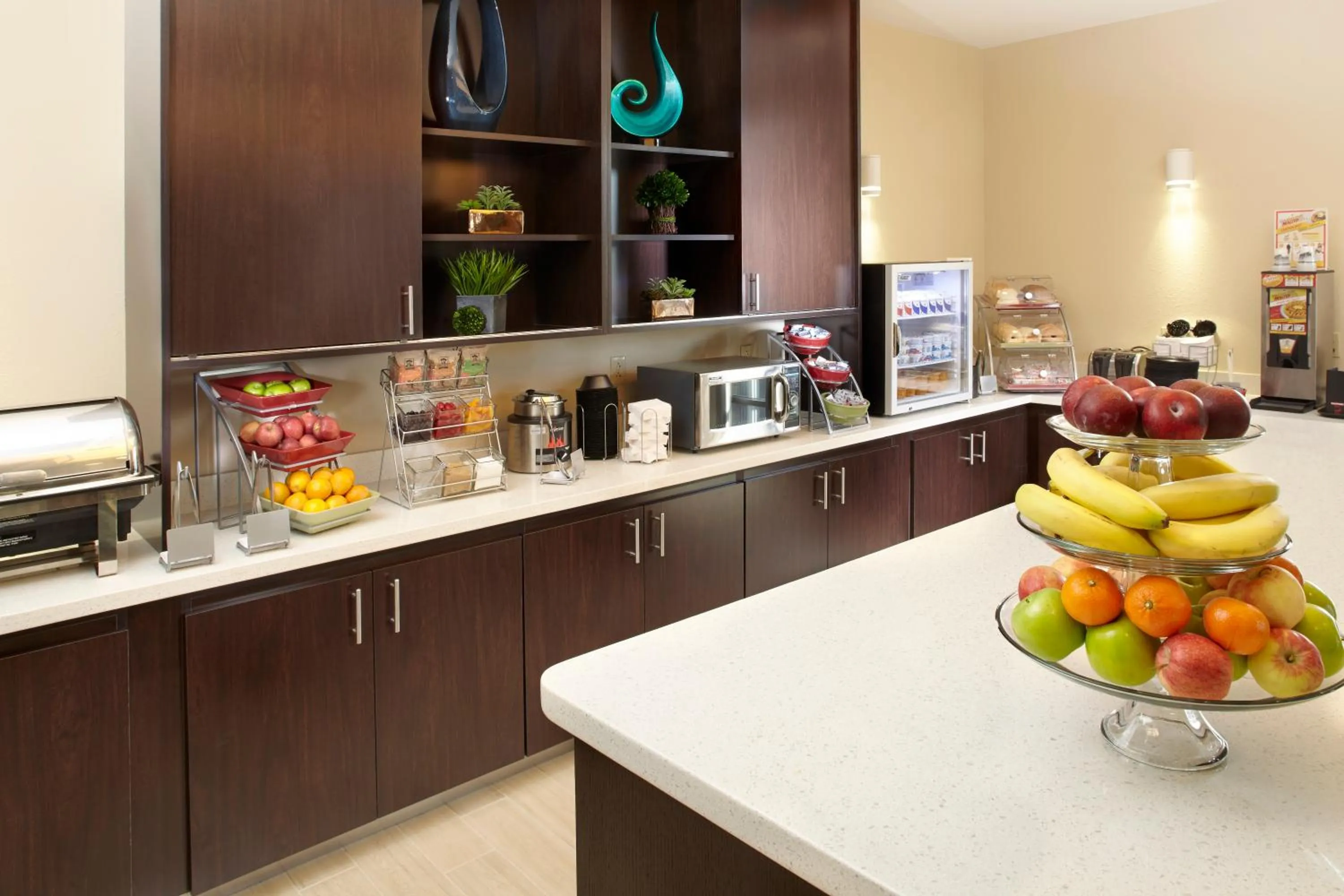 Food close-up in Hawthorn Suites by Wyndham Wheeling at The Highlands