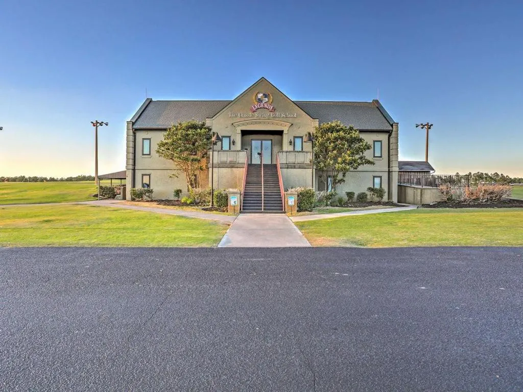 Golfcourse in Two-Bedroom Vacation Condo