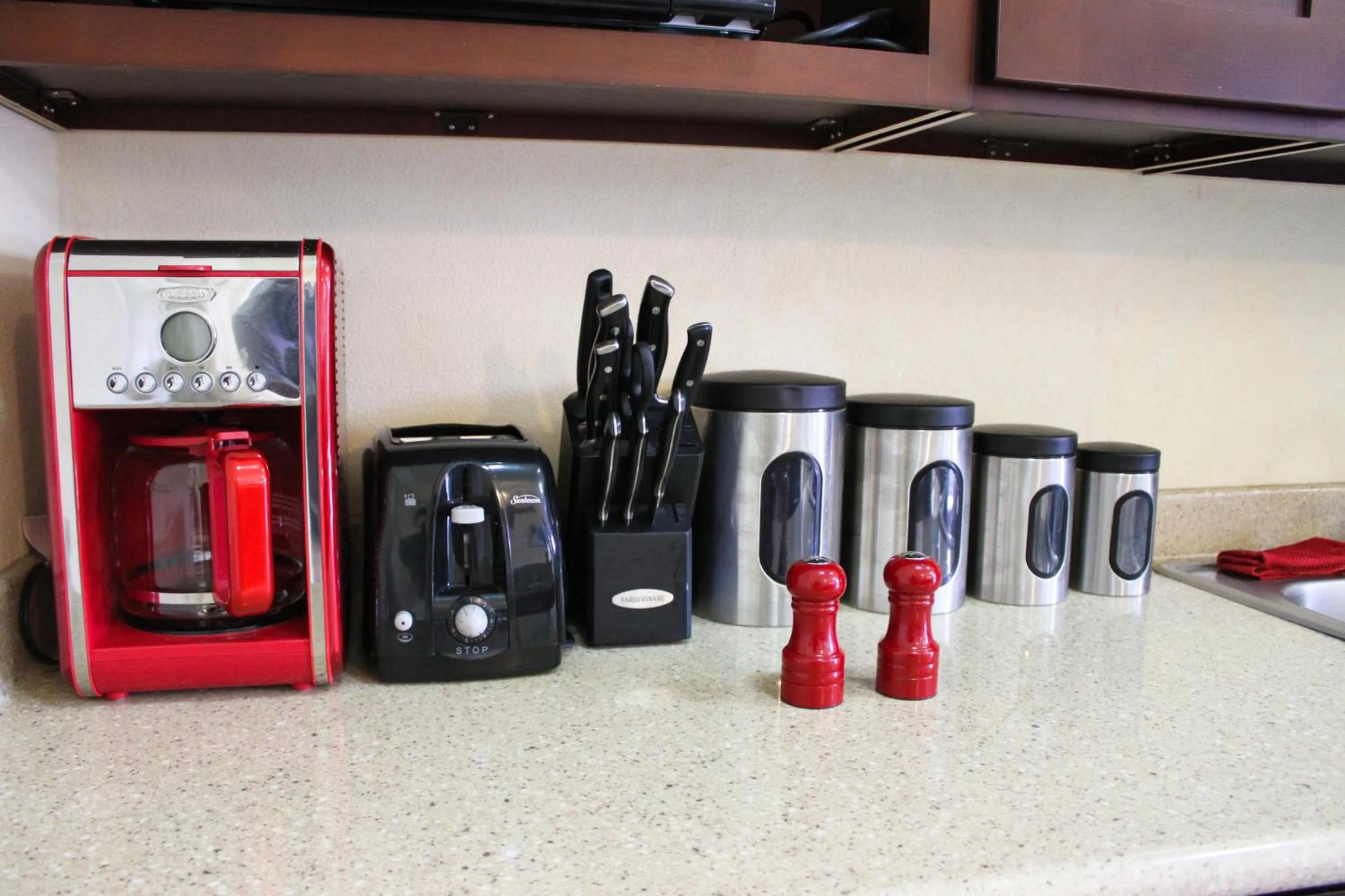 Eclipse Suite Guest Apartment