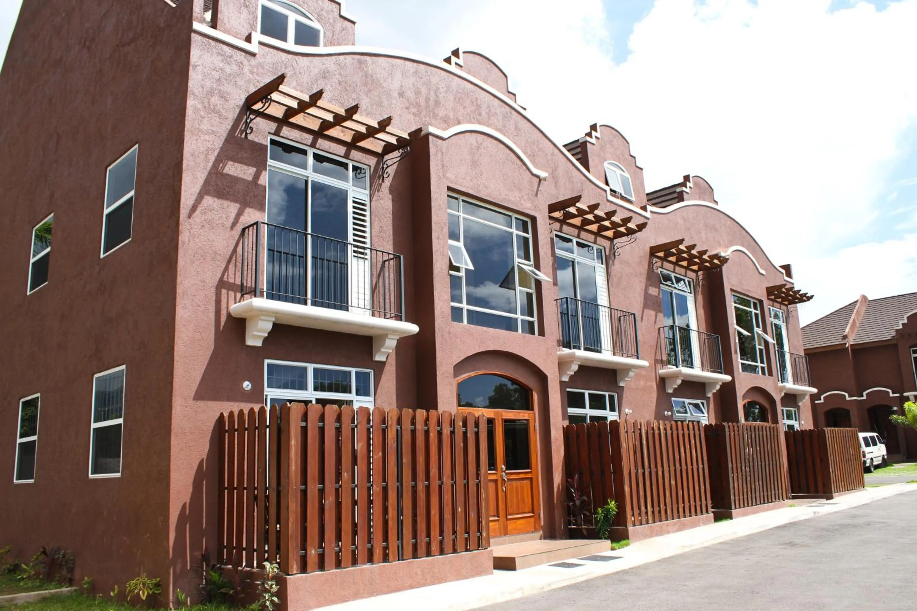 Property building in Eclipse Suite Guest Apartment