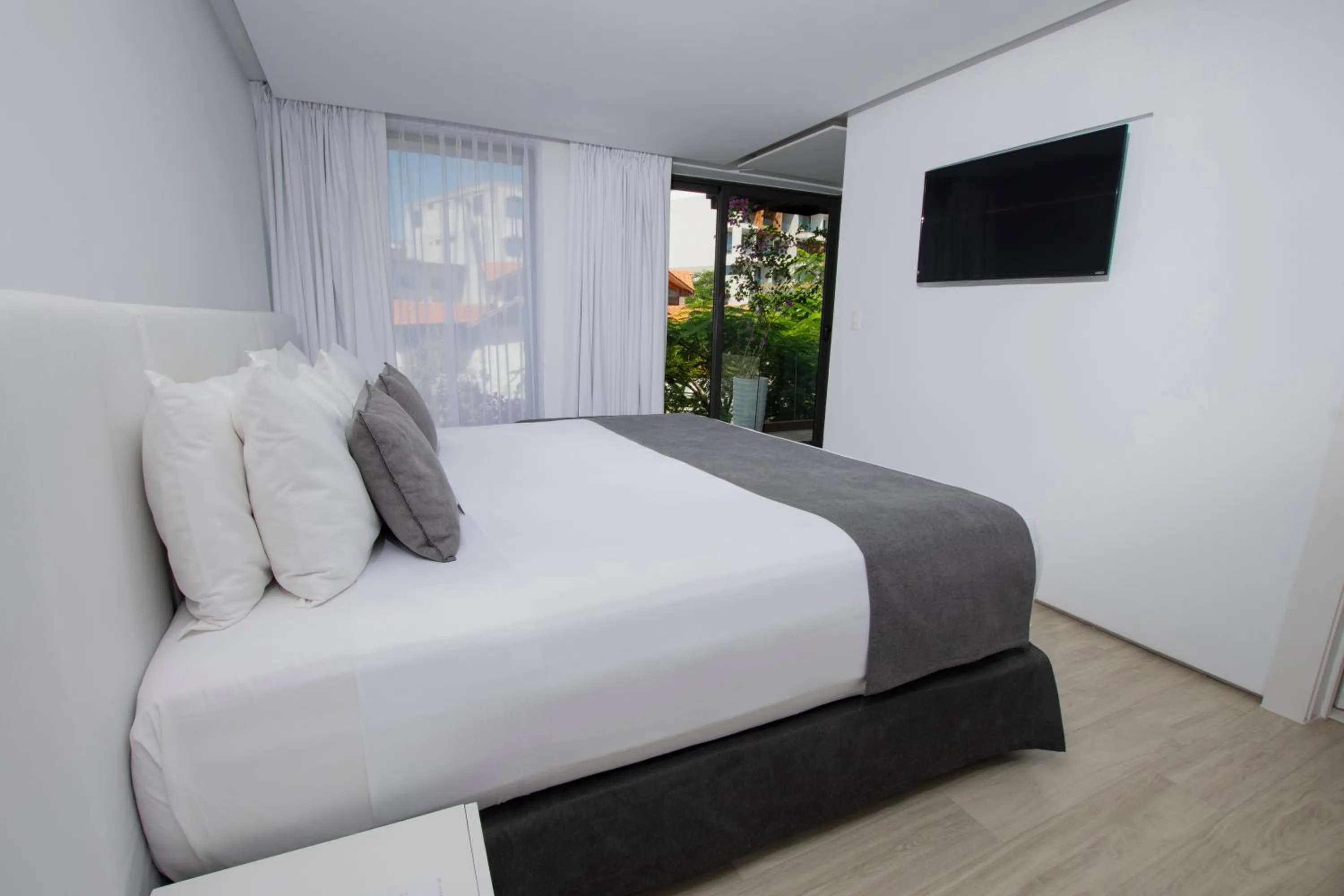 Bed in Golden Bay Galapagos