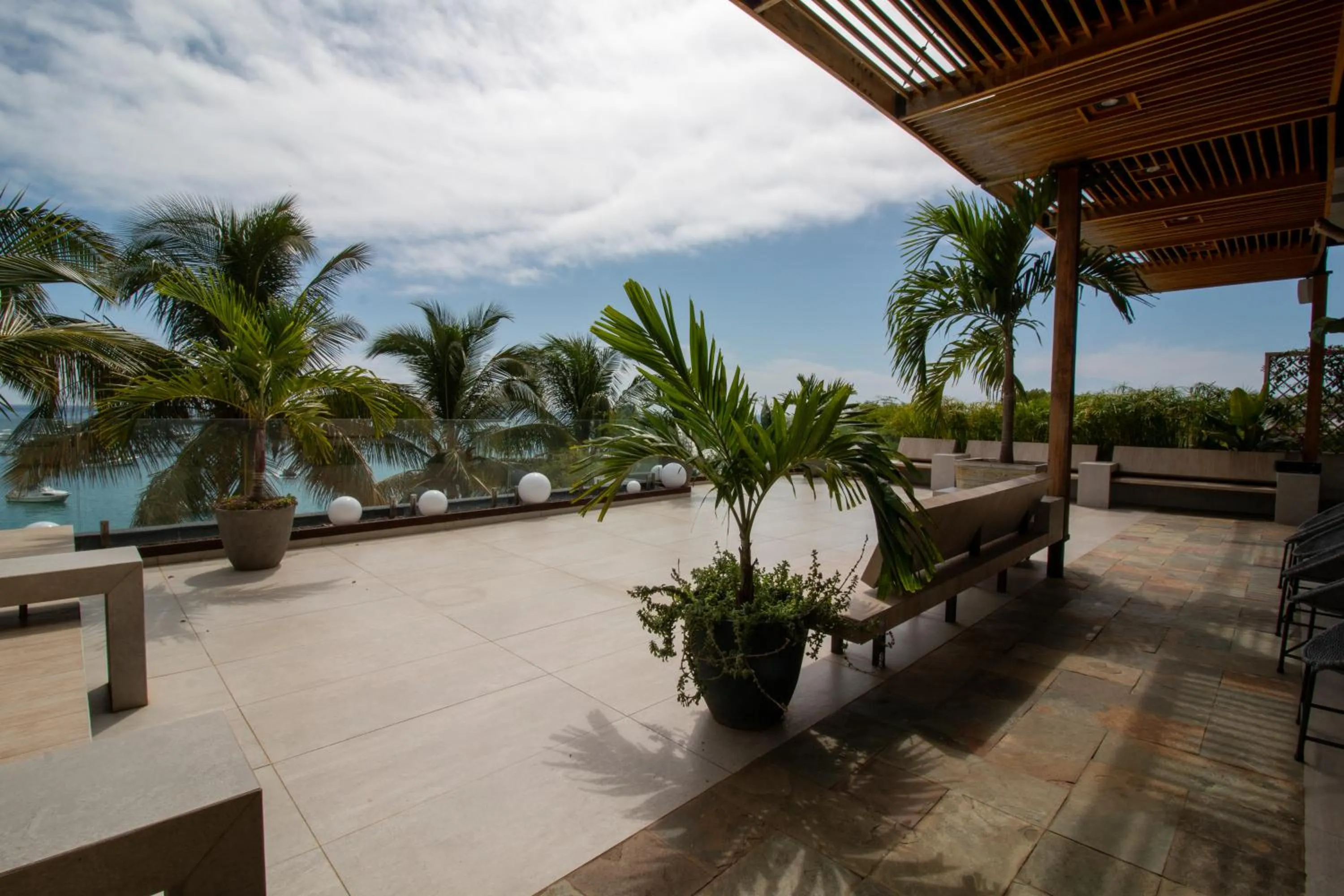 Day in Golden Bay Galapagos