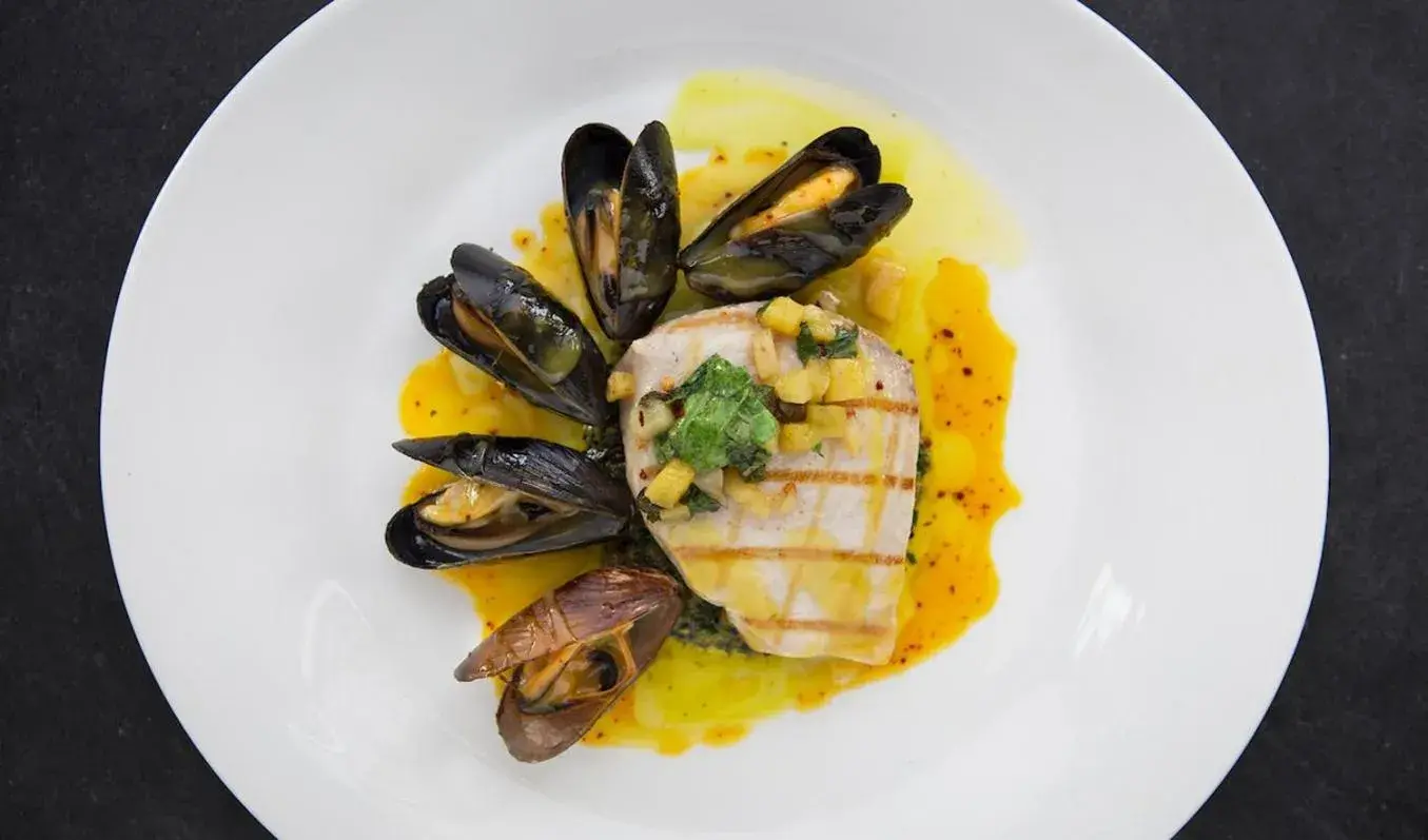 Restaurant/places to eat in The Wave Hotel Condado Restaurant/places to eat in The Wave Hotel Condado