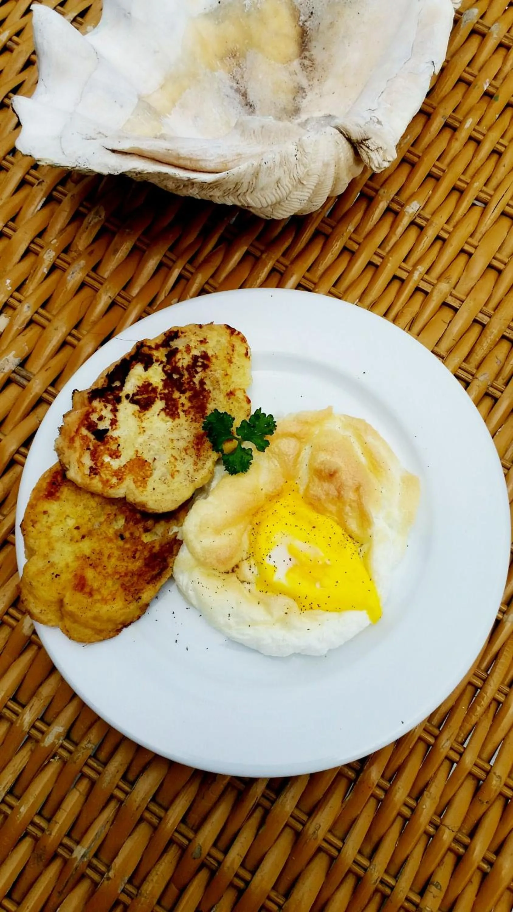 Continental breakfast in The VRNON Boutique by MY hostel