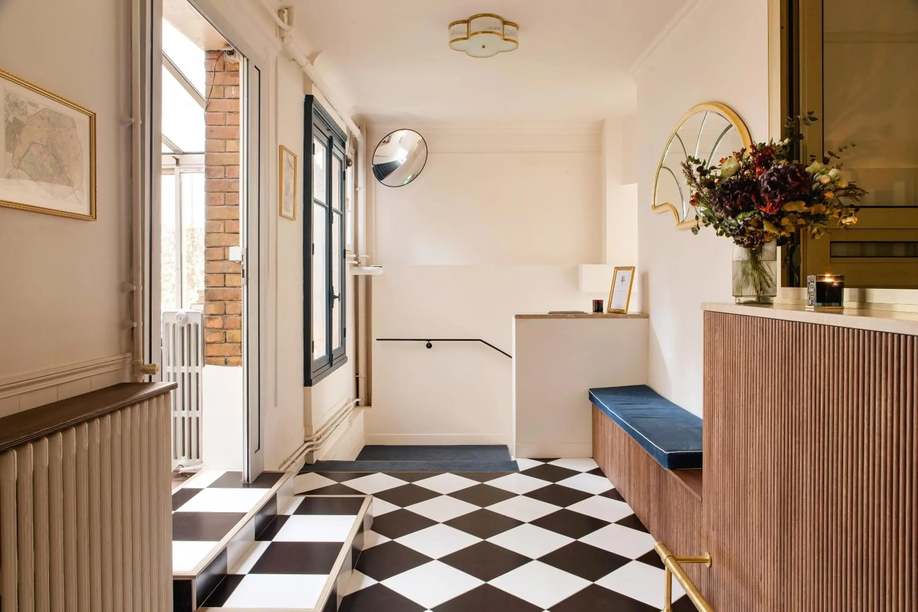 Lobby or reception in Hôtel de la Comète Lobby or reception in Hôtel de la Comète