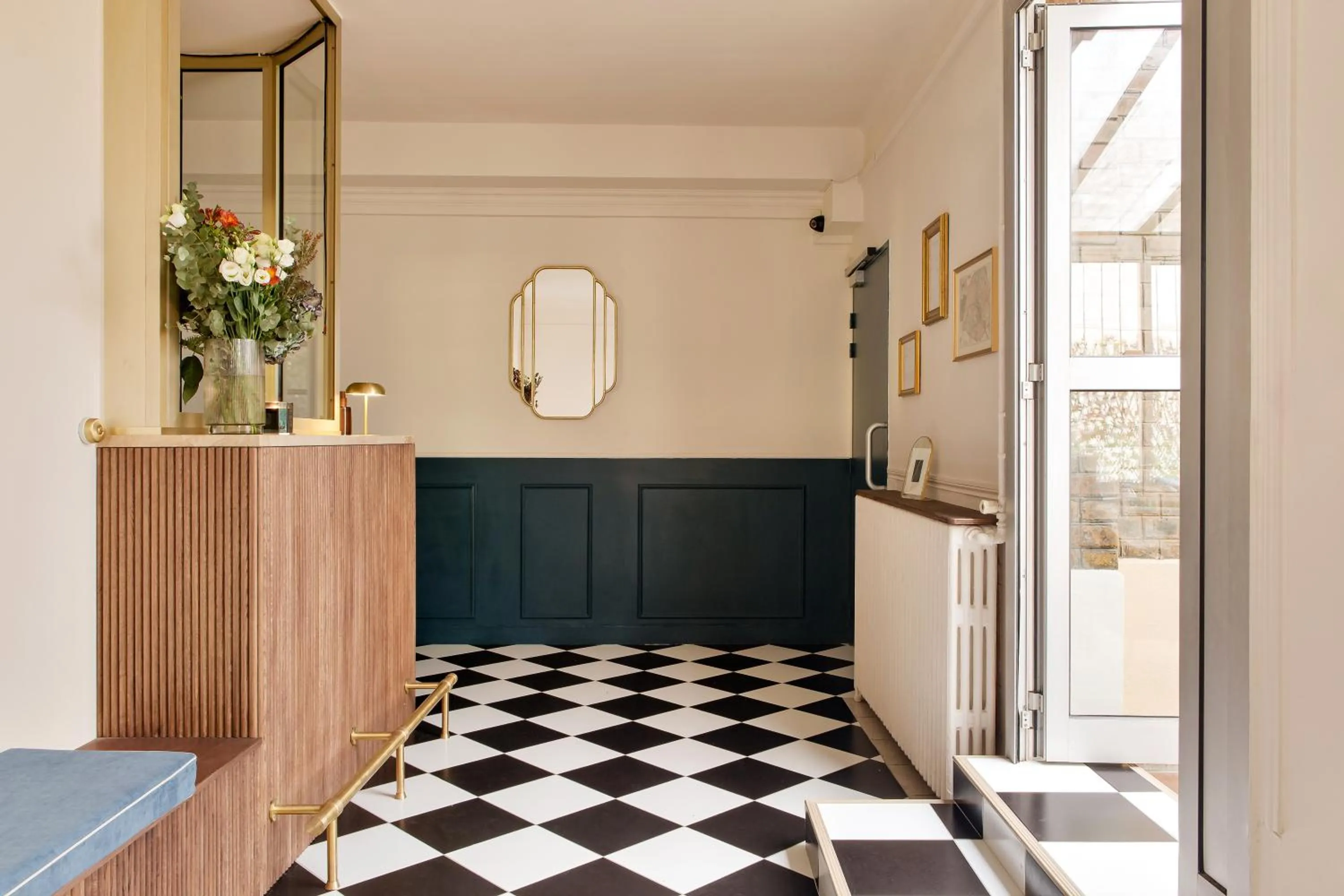 Lobby or reception in Hôtel de la Comète