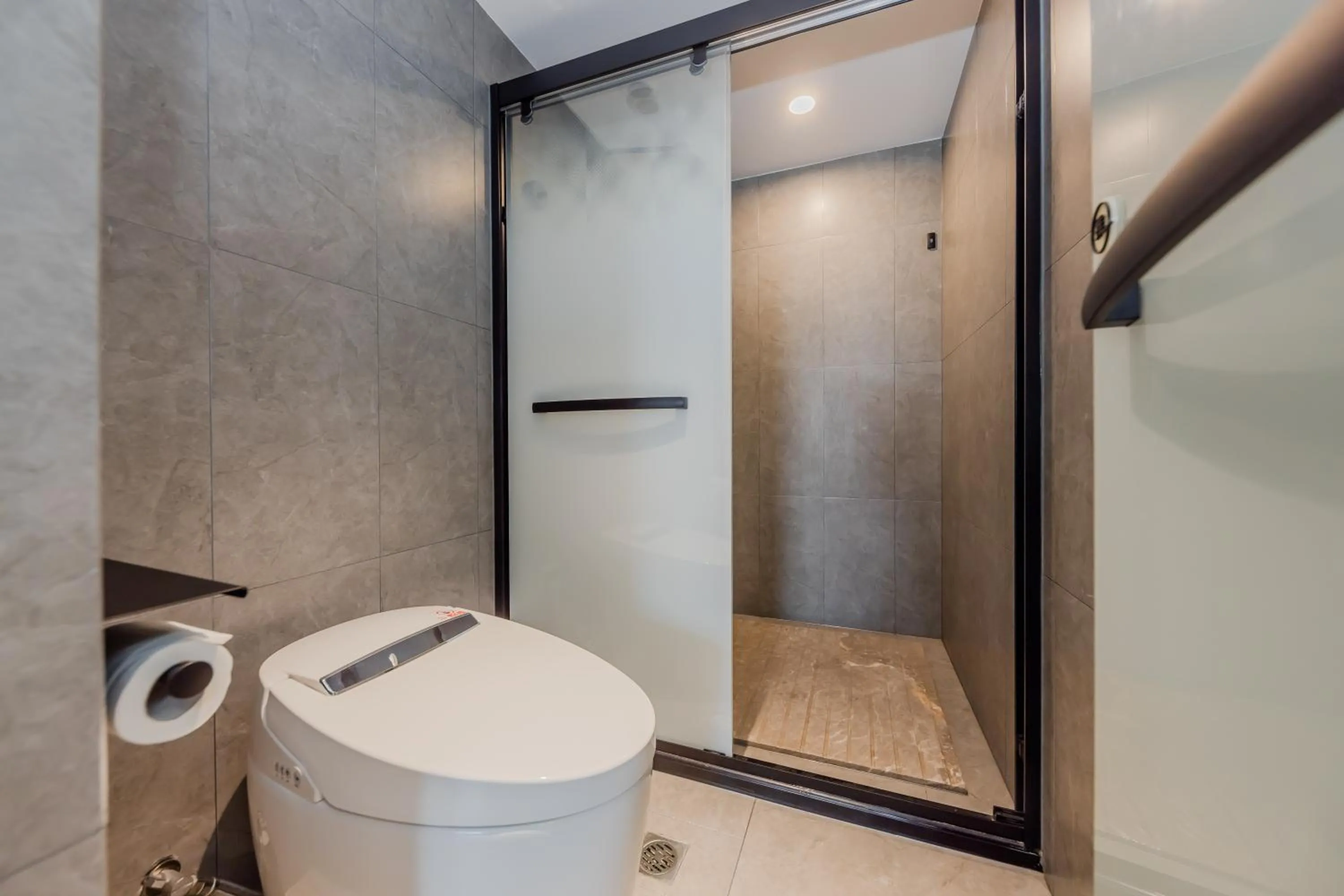 Toilet in Xinhuating Business Hotel