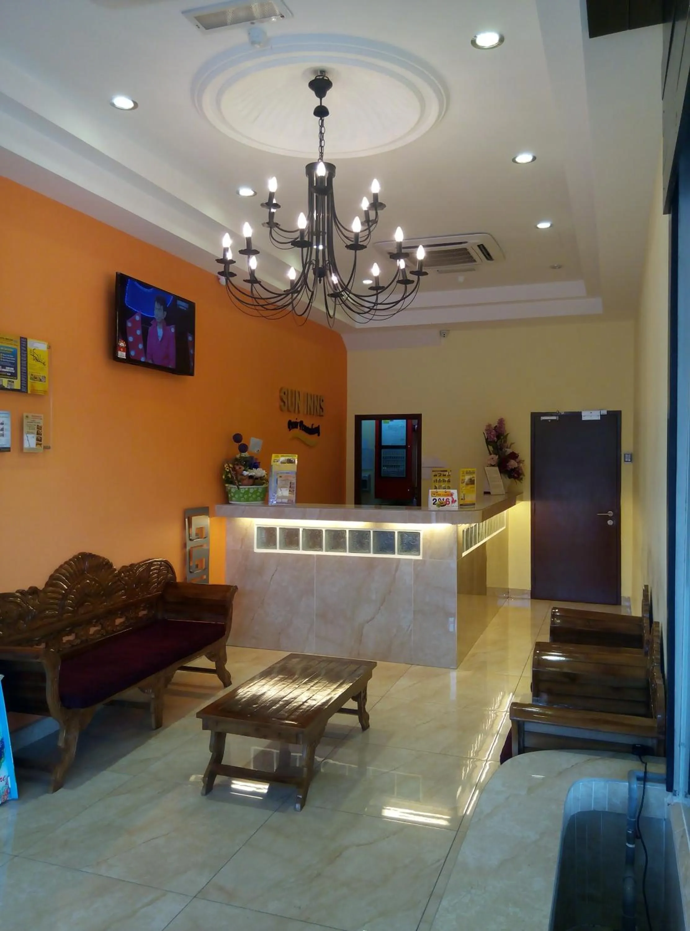 Lobby or reception in Sun Inns Hotel Pasir Penambang (KS Botanic)