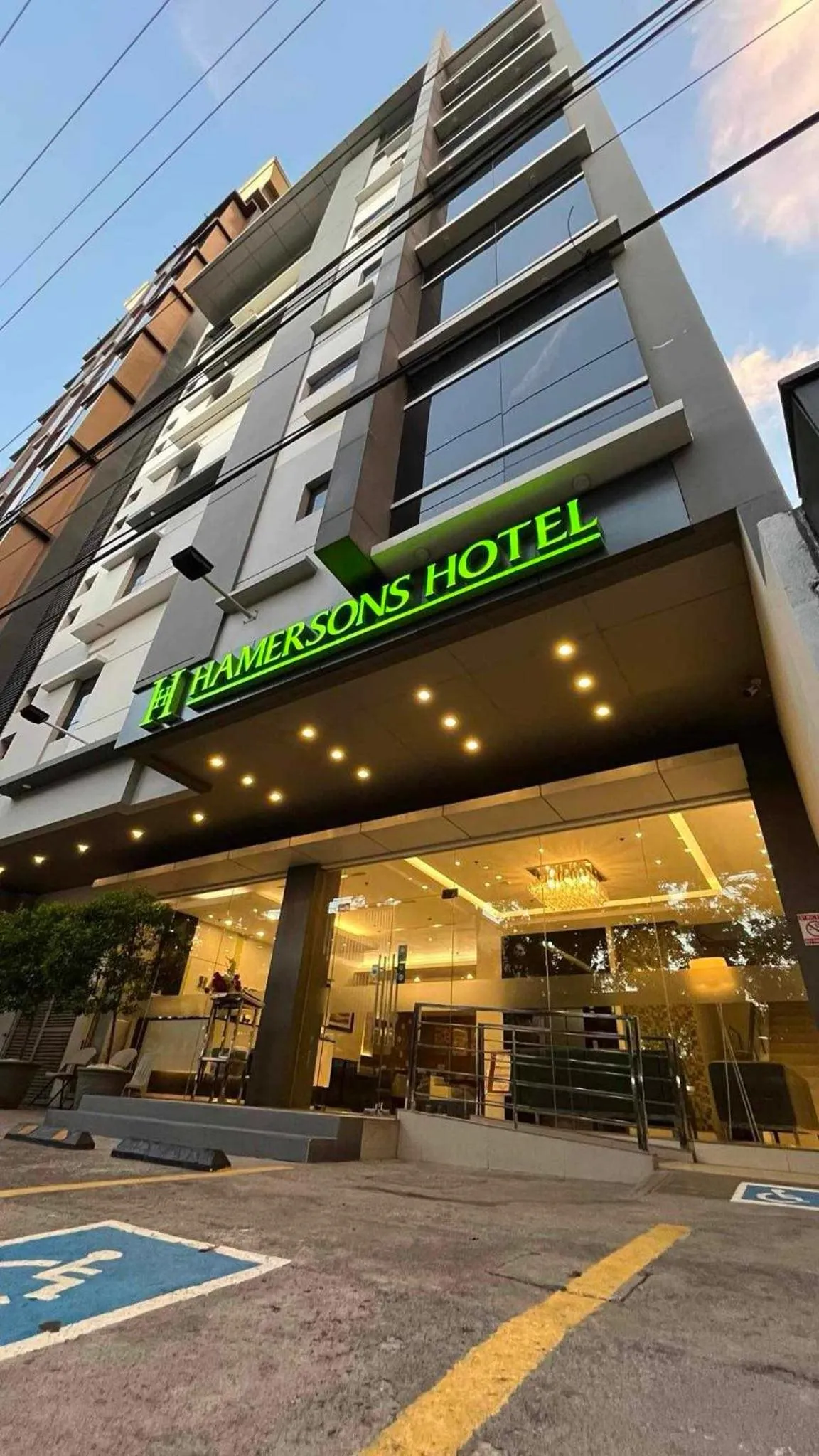 Property building in Hamersons Hotel Cebu