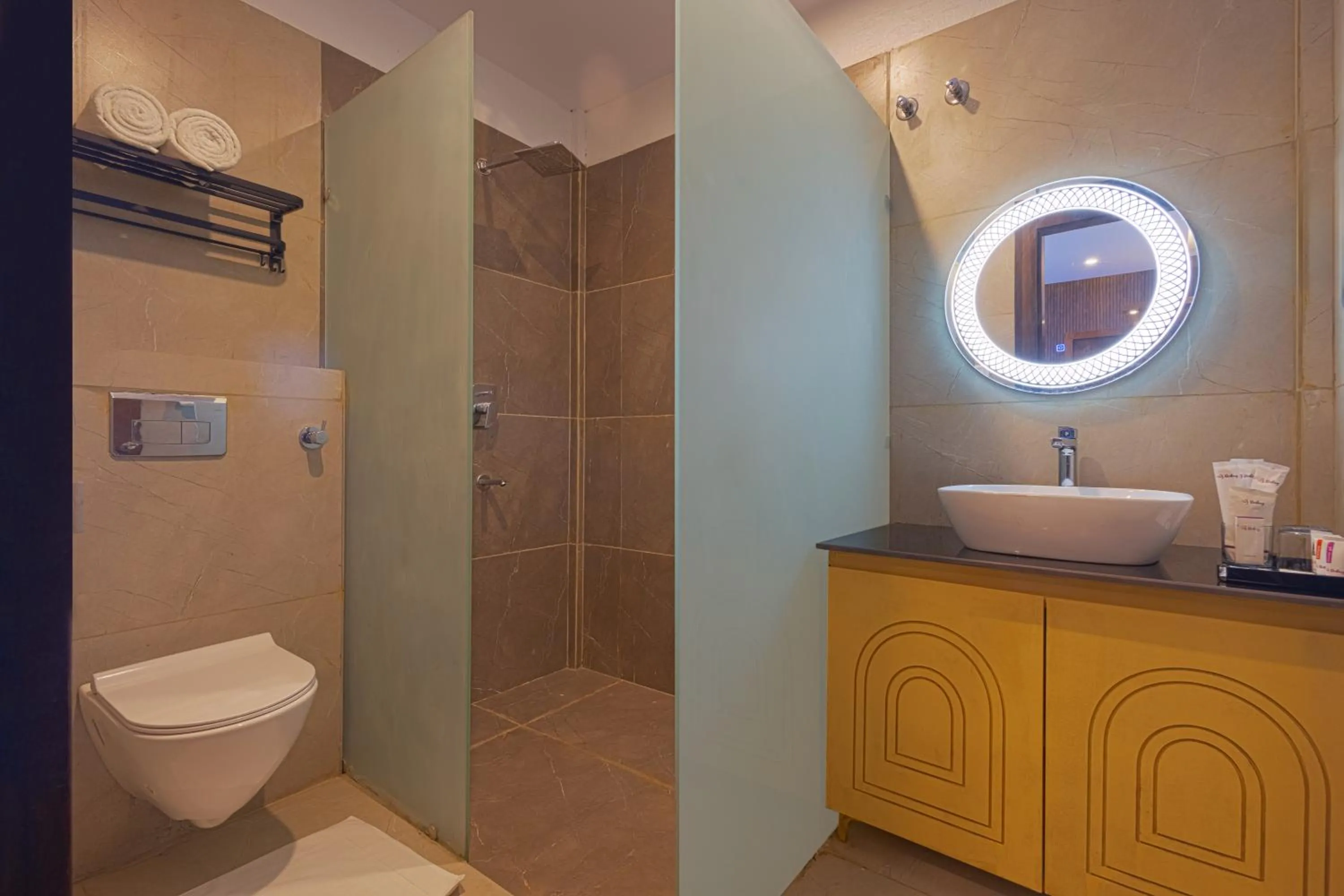 Bathroom in Sterling Valley of Pine Lansdowne