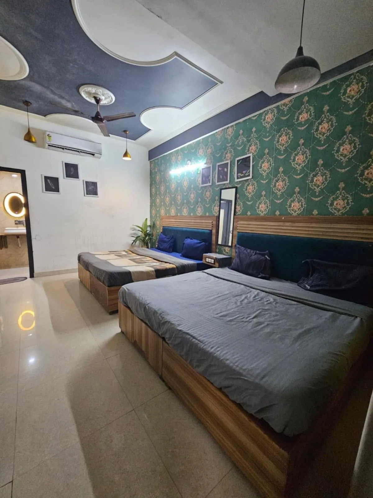 Bed in Welina Shree Hotel