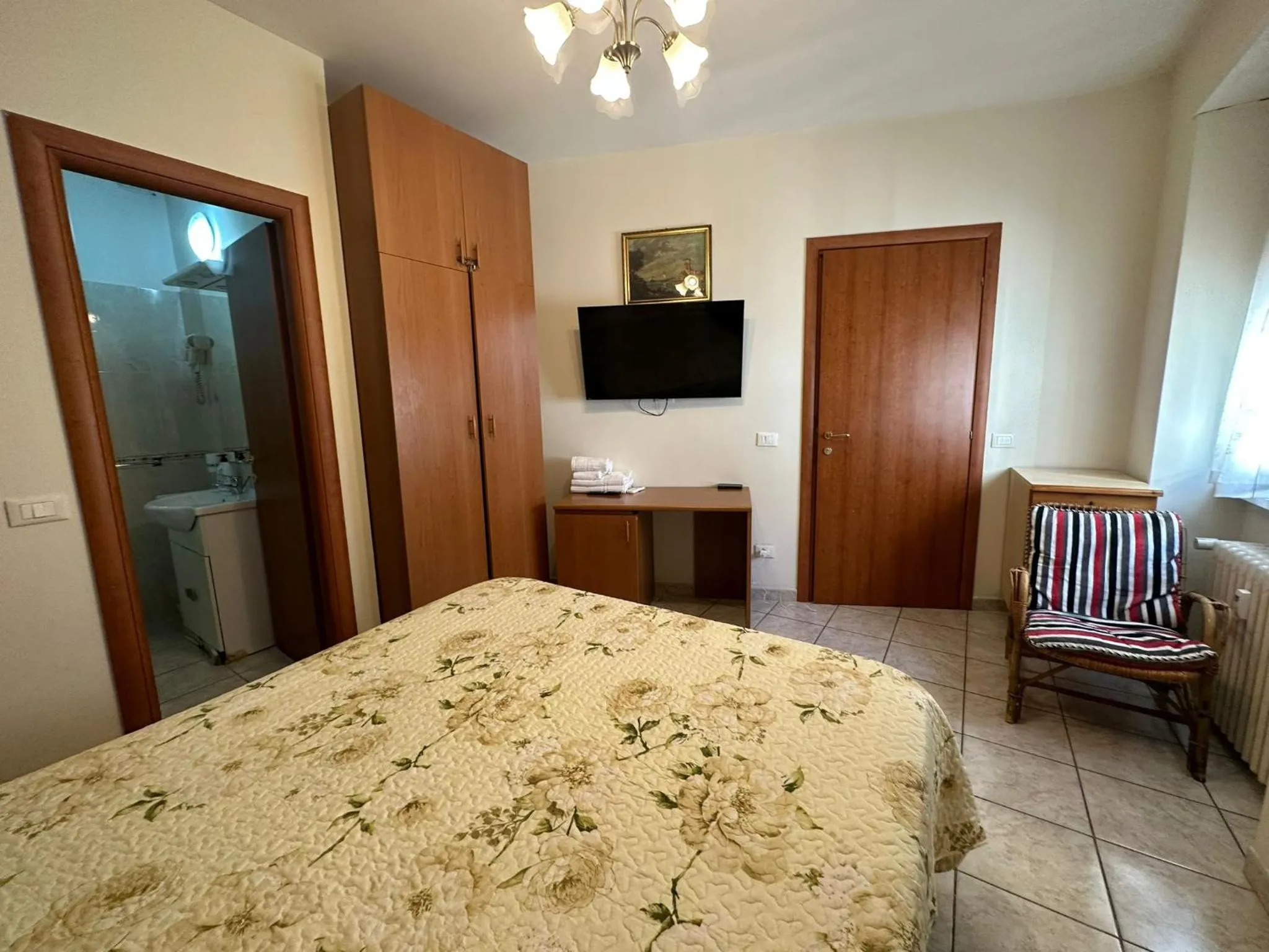 Bedroom, Bed in Sofia Holiday Home