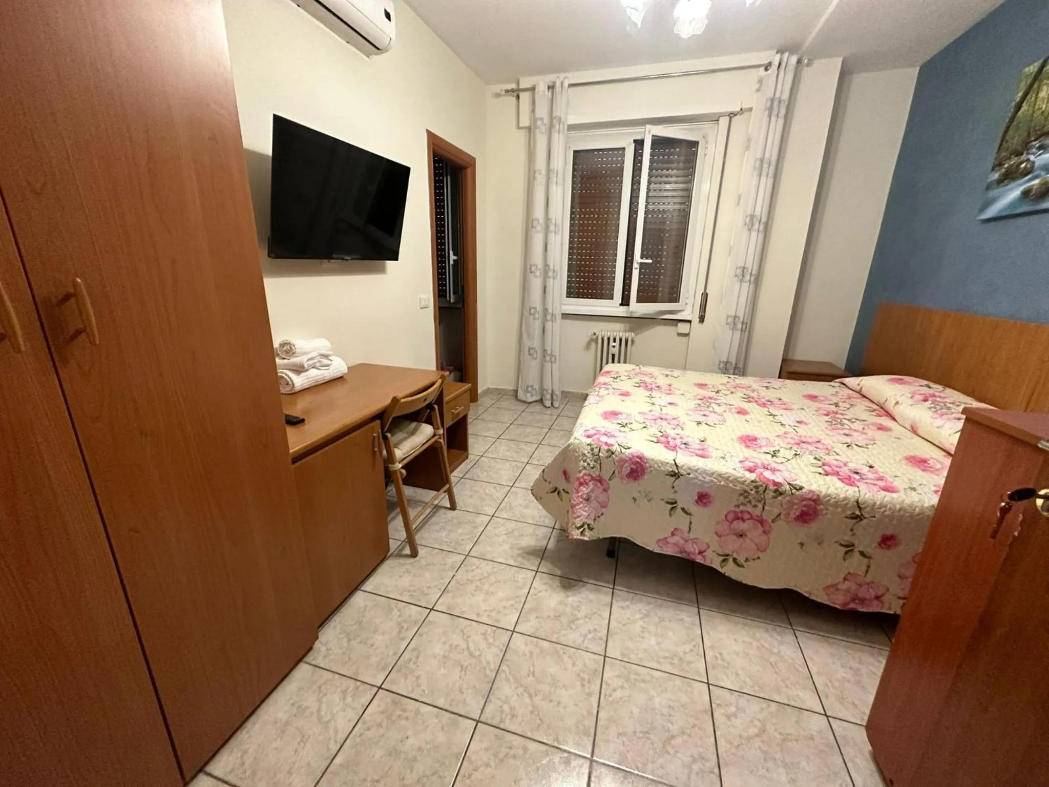 Bed in Sofia Holiday Home