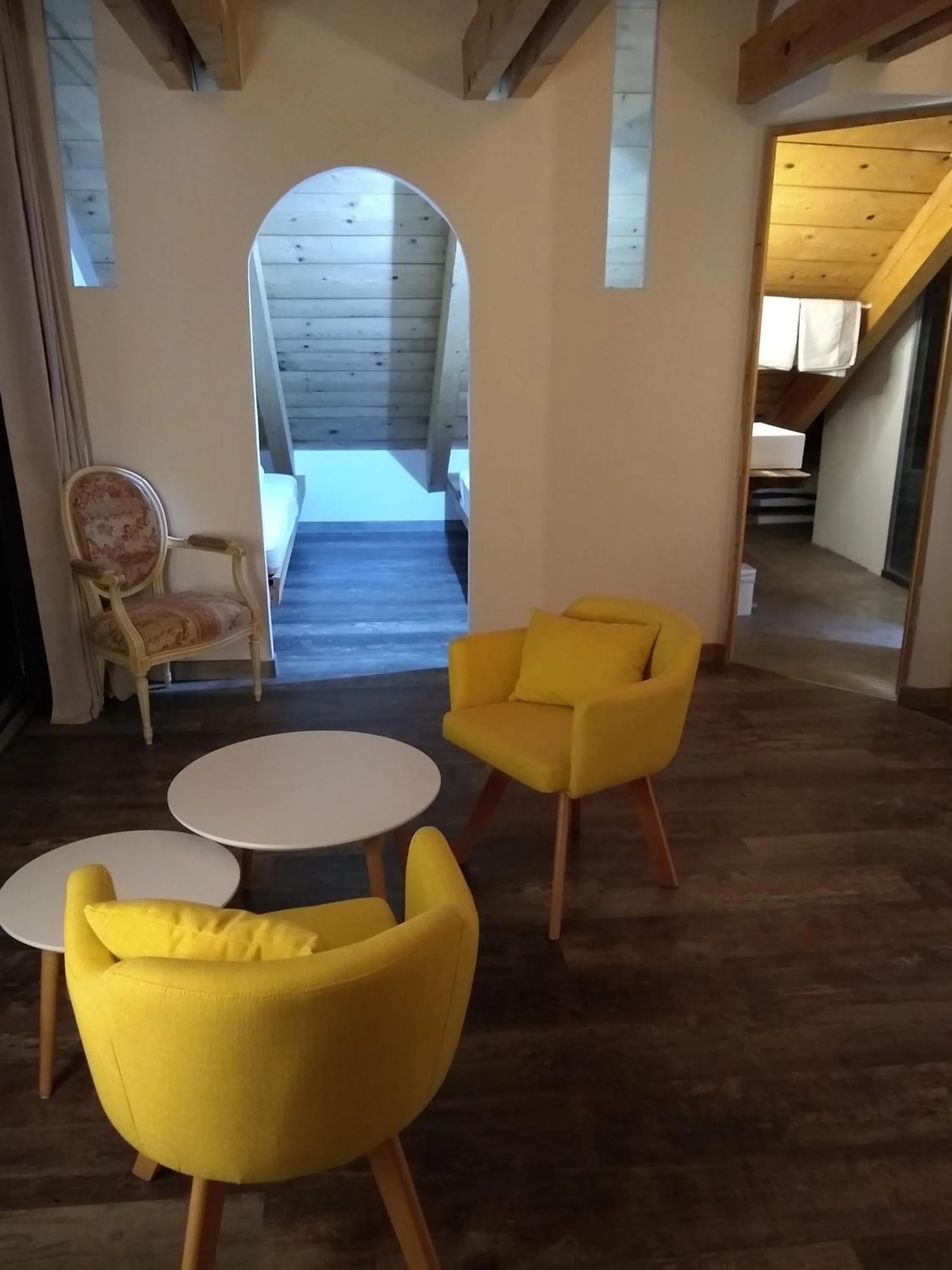 Decorative detail in La Grange de l'Ardeyrol