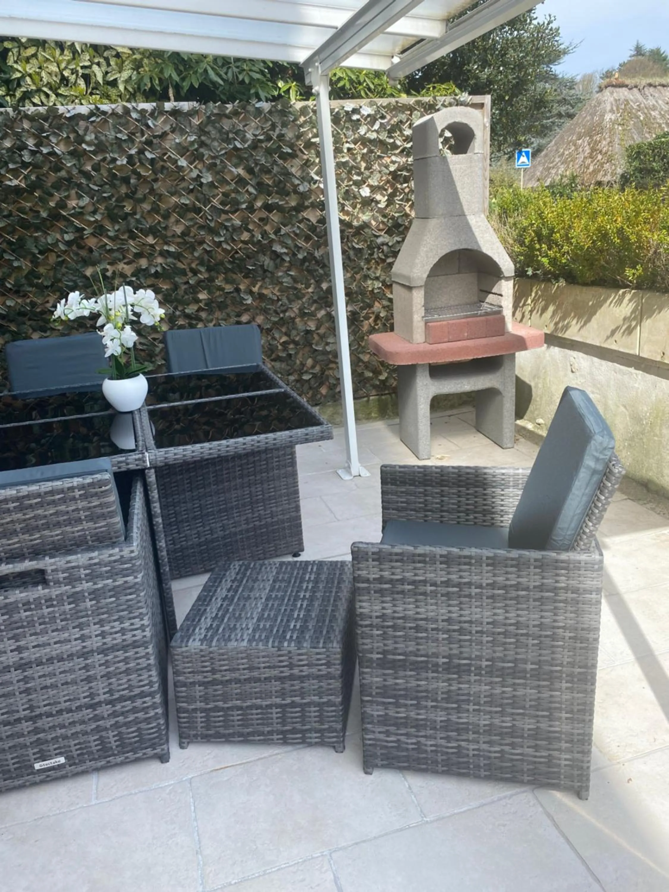 Apartment - Ground Floor in Le Petit Clos Des Camélias, gîte PMR proche de la plage