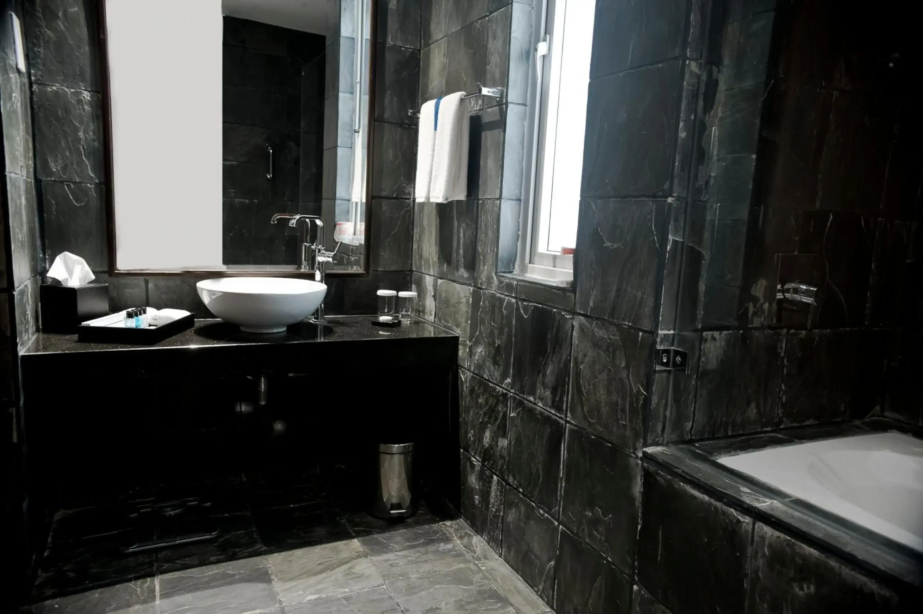 Bathroom in Ocean Edge Suites & Hotel Colombo Bathroom in Ocean Edge Suites & Hotel Colombo