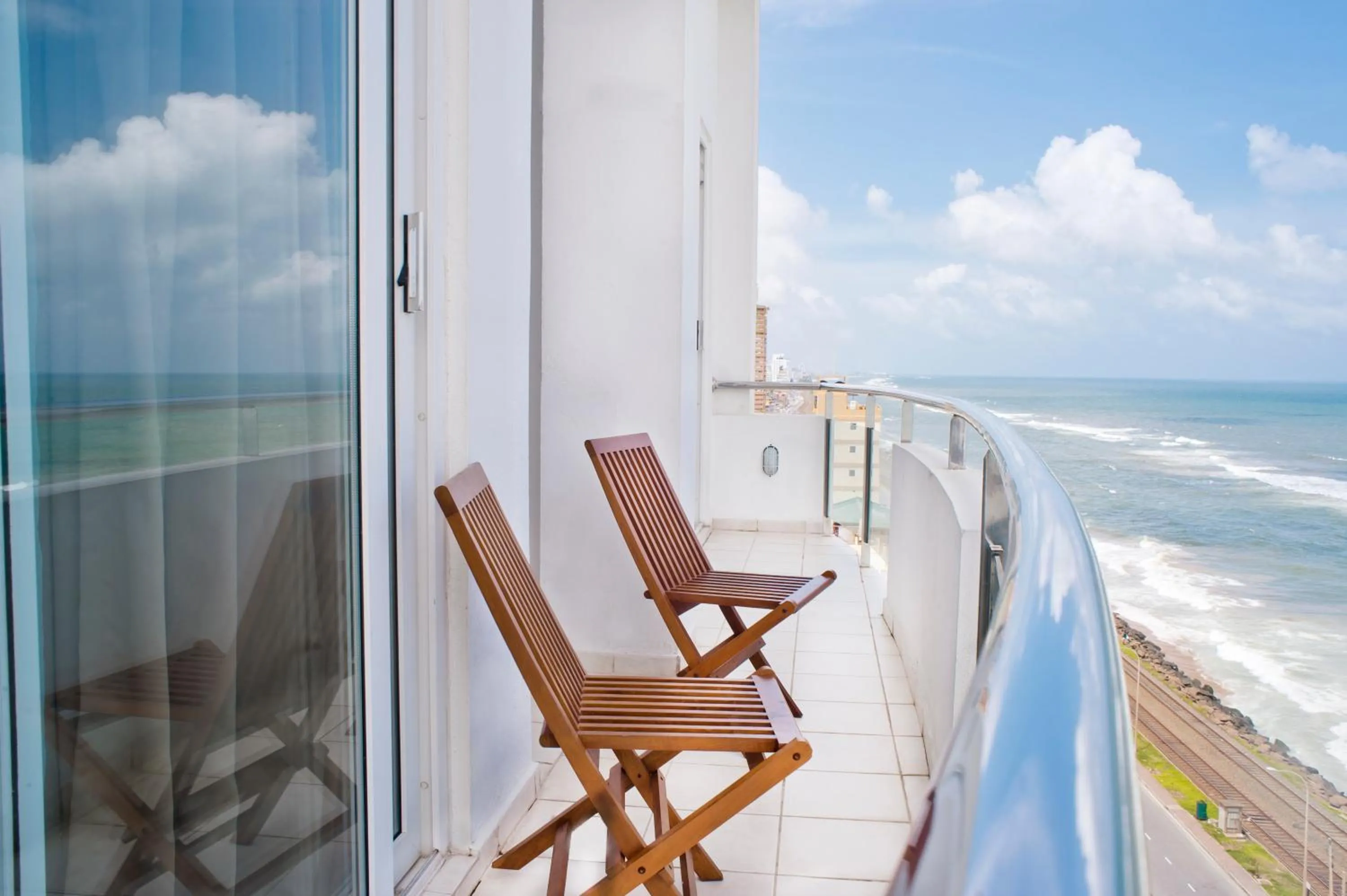 Balcony/Terrace in Ocean Edge Suites & Hotel Colombo