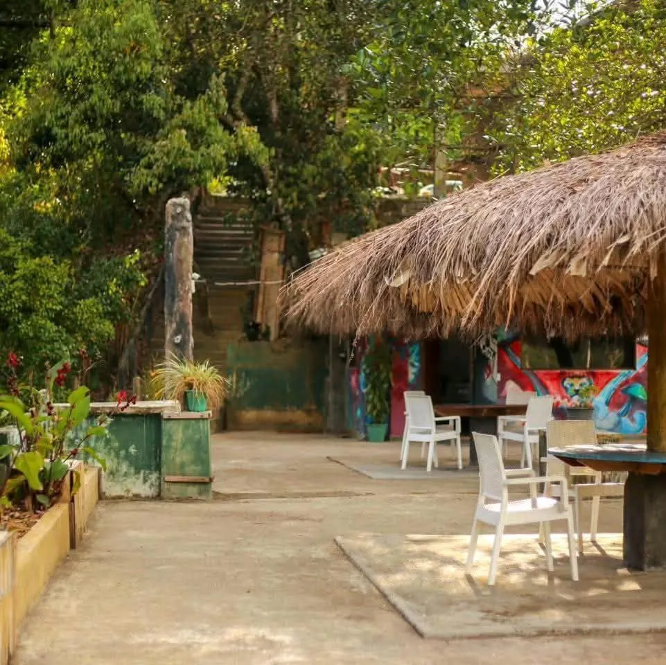 Restaurant/places to eat in Happy Laugh Ella