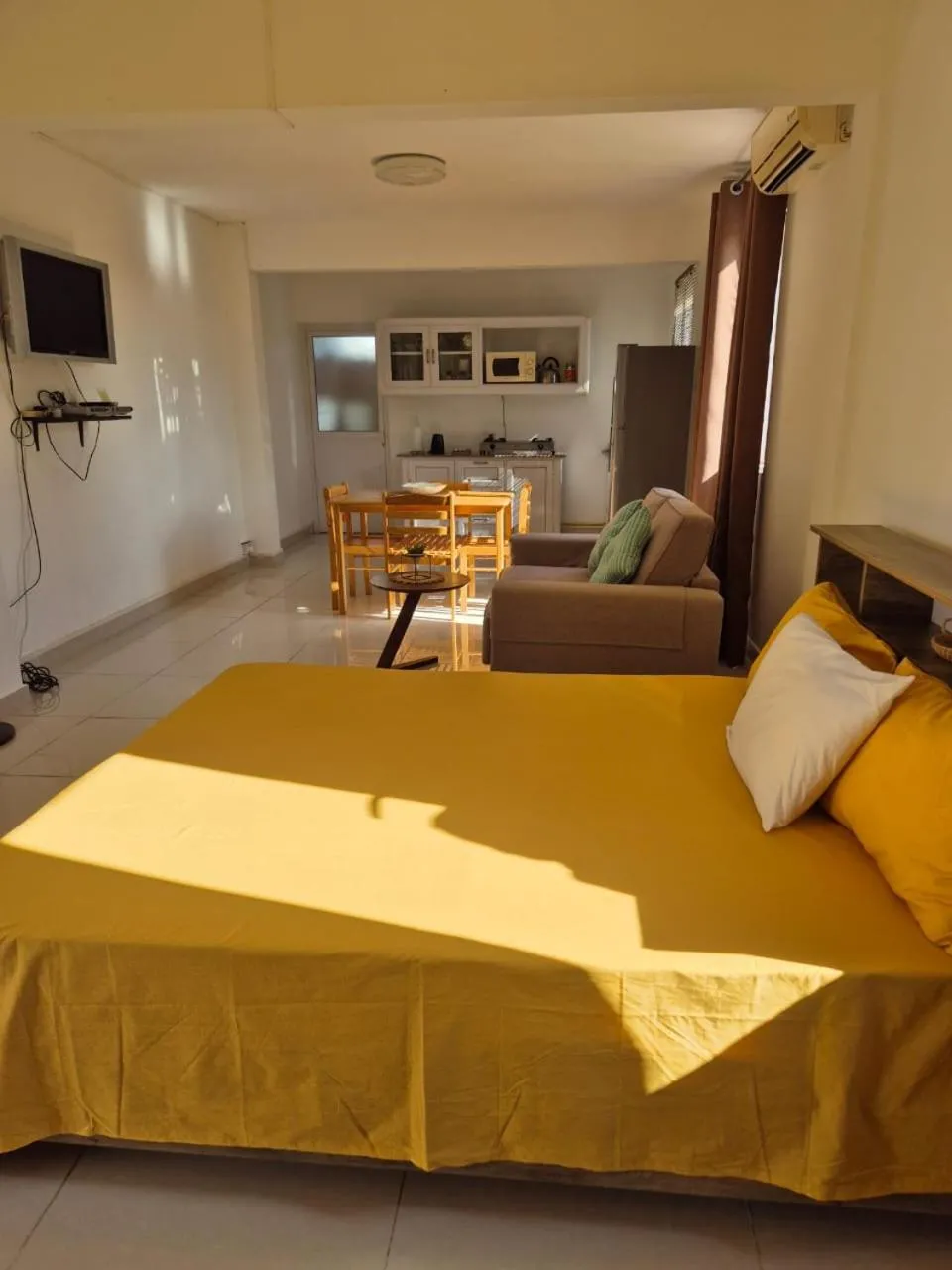 Bed in Riverside Studio
