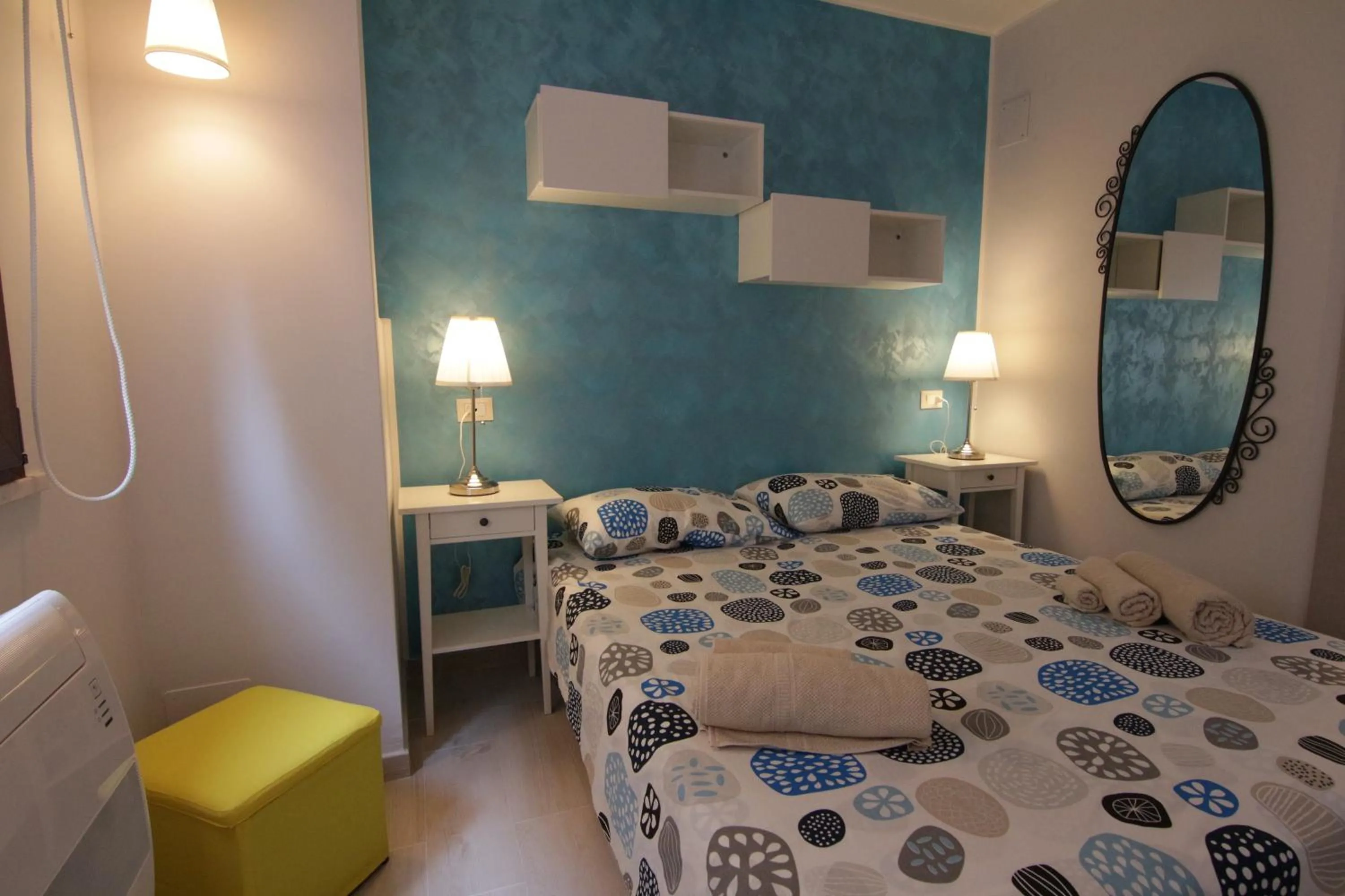 Bedroom, Bed in Rosemary Charming Rooms
