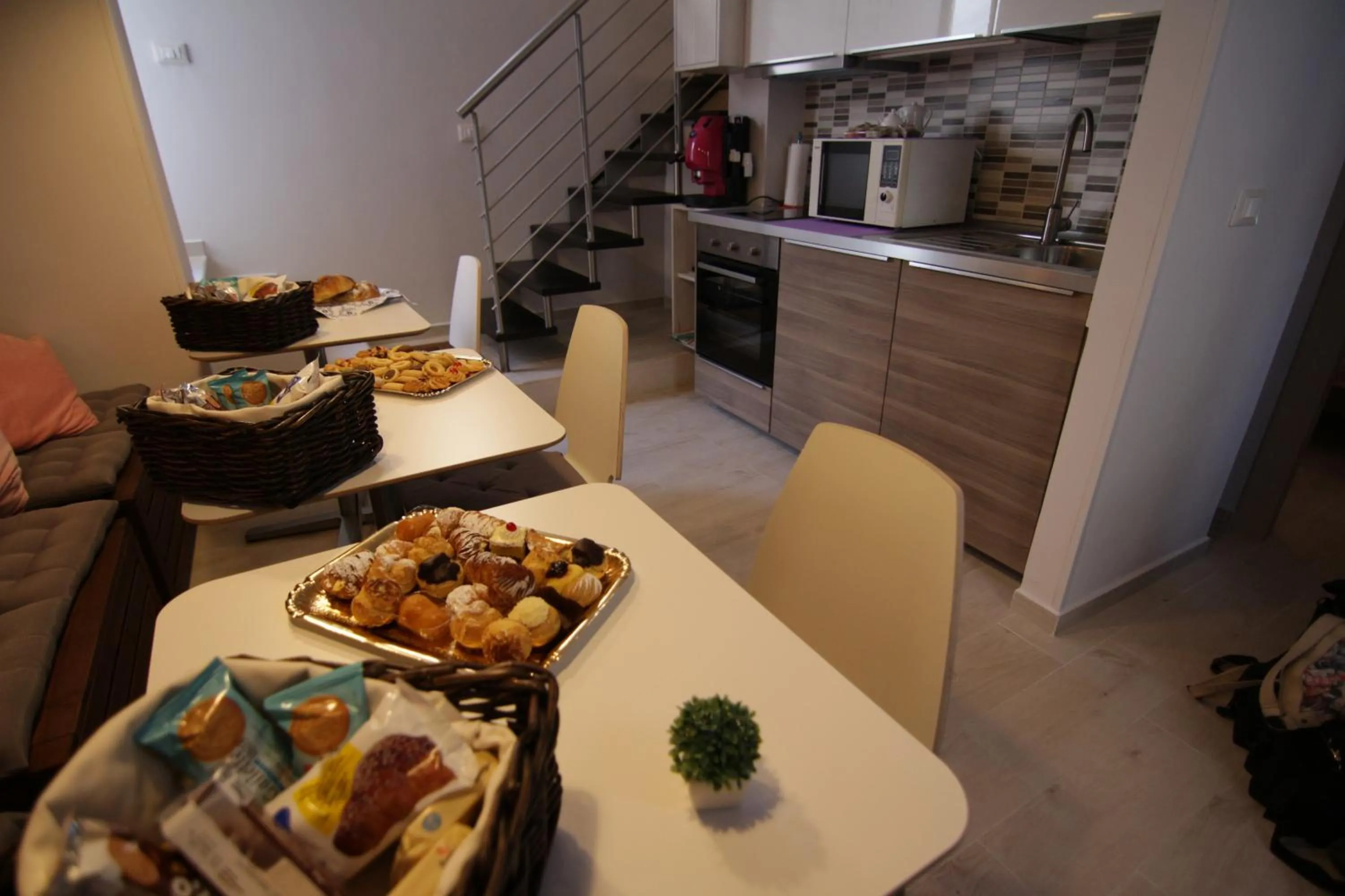 Communal kitchen in Rosemary Charming Rooms