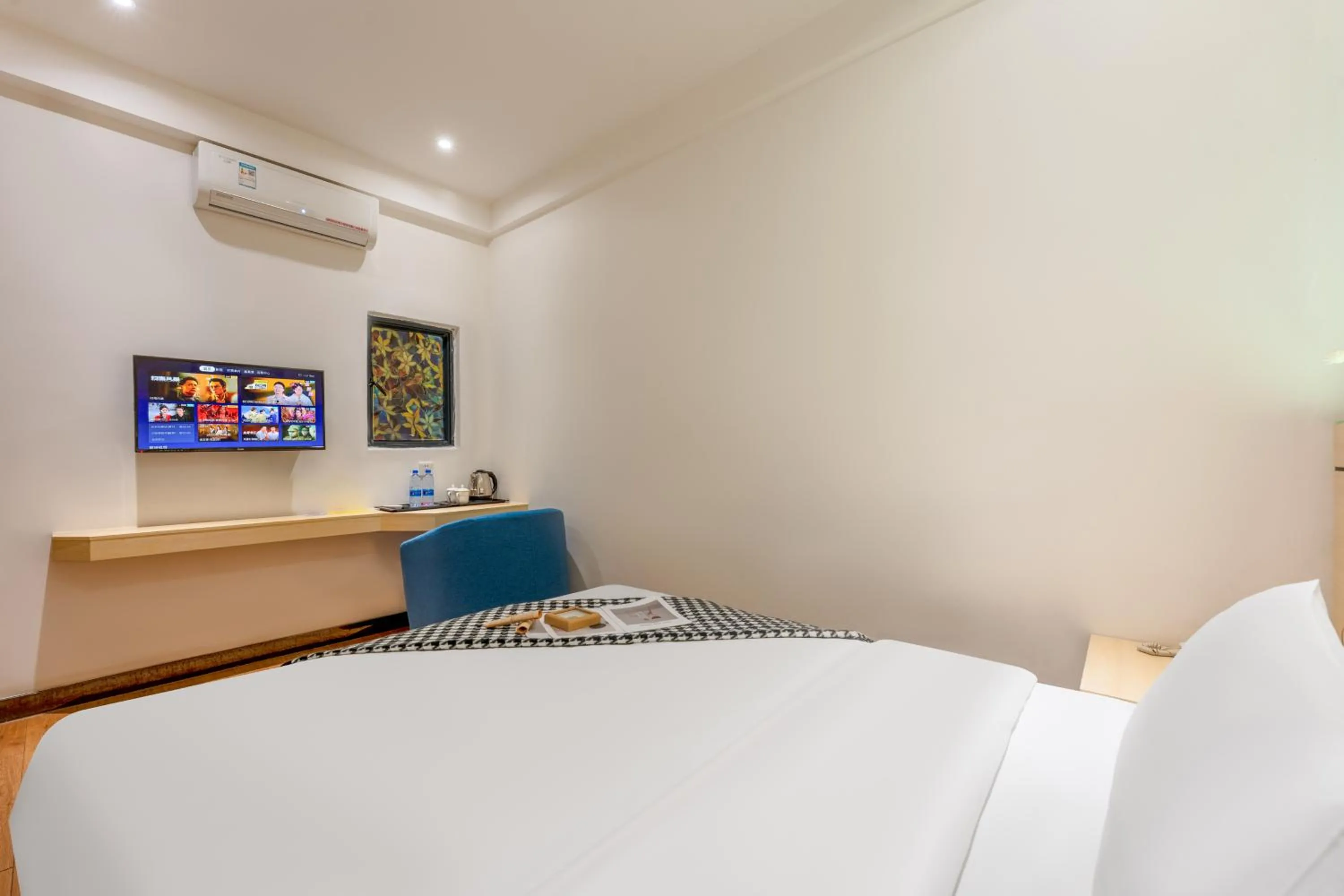 Huasheng Hotel - Guangzhou Sun Yat-sen University Lujiang Metro Station Branch