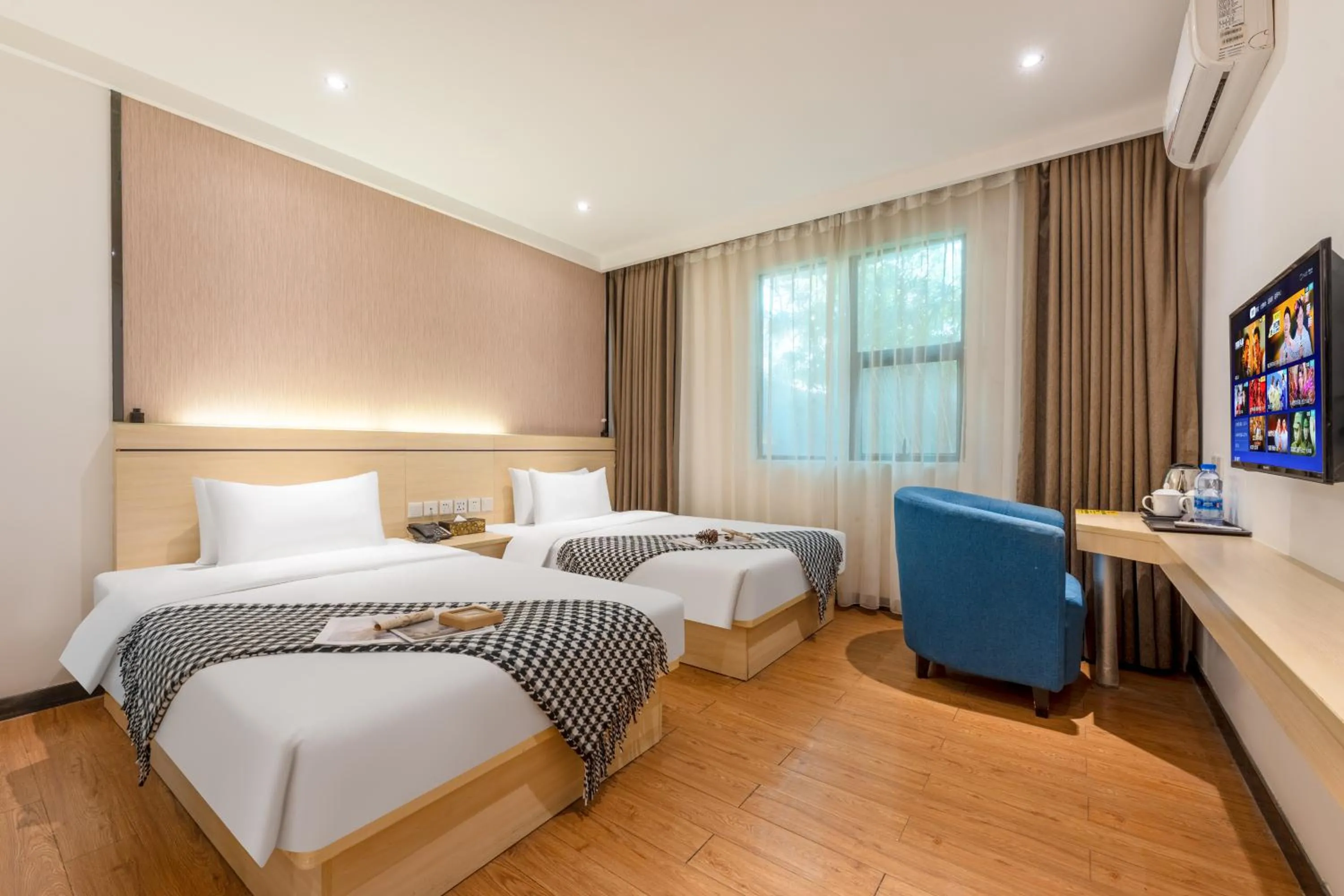 Deluxe Double Room in Huasheng Hotel - Guangzhou Sun Yat-sen University Lujiang Metro Station Branch