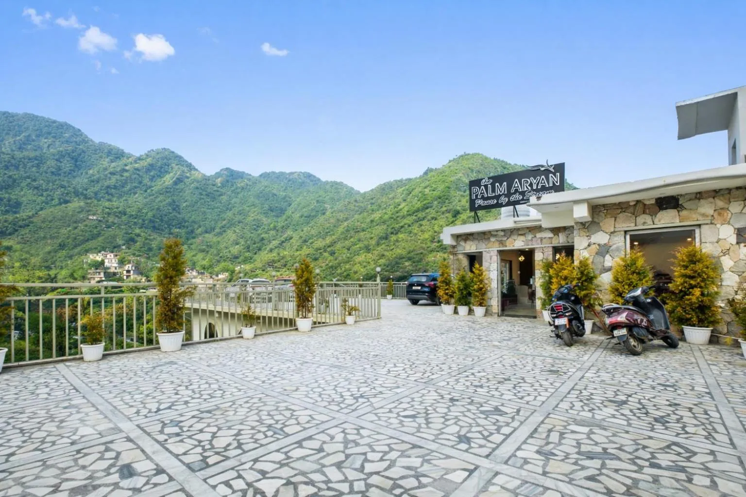 Facade/entrance in Palm Aryan Pause by the Stream Resort