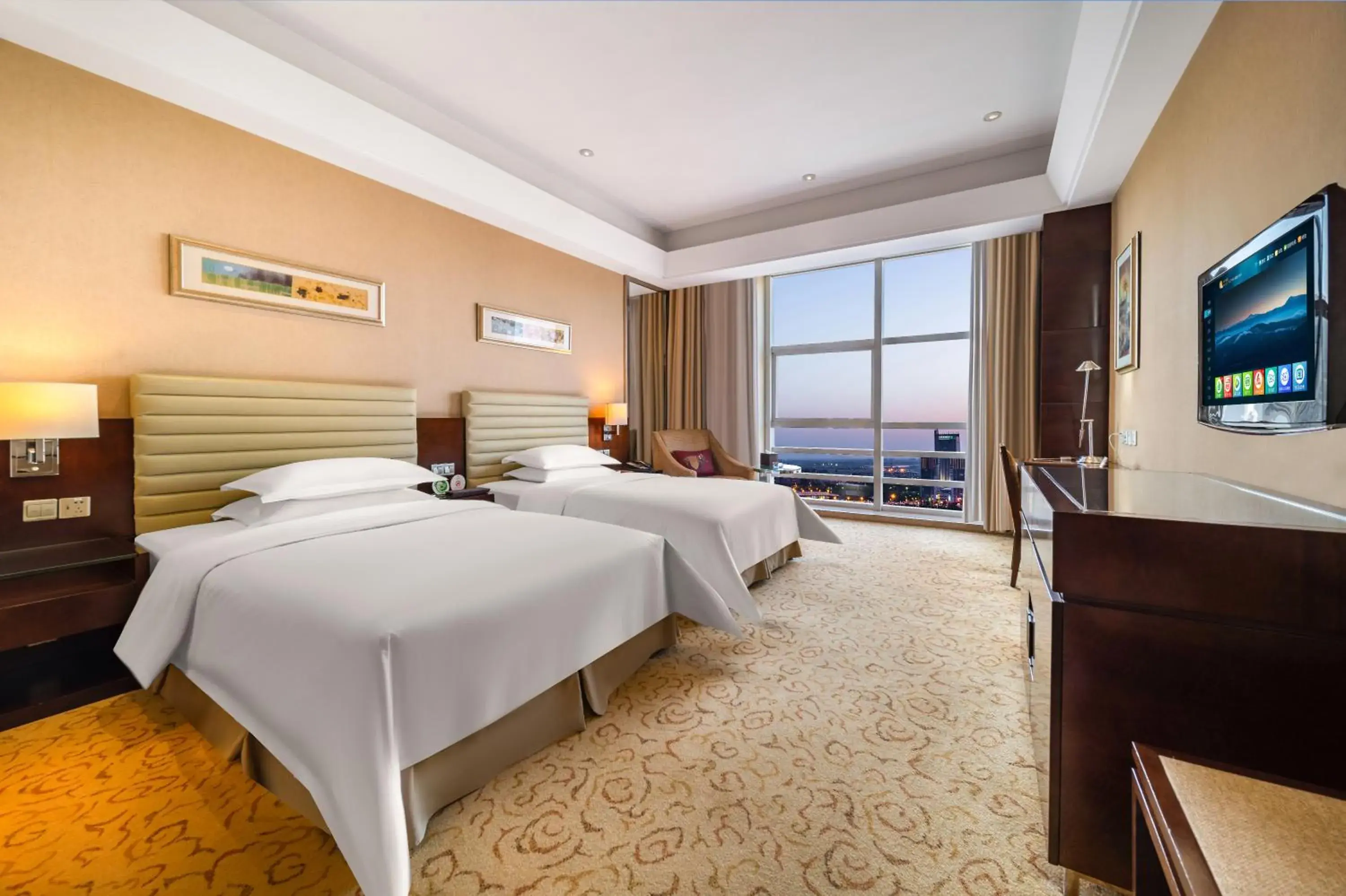 Deluxe Double or Twin Room with City View in Zhengzhou Zhongyou Garden Hotel Deluxe Double or Twin Room with City View in Zhengzhou Zhongyou Garden Hotel