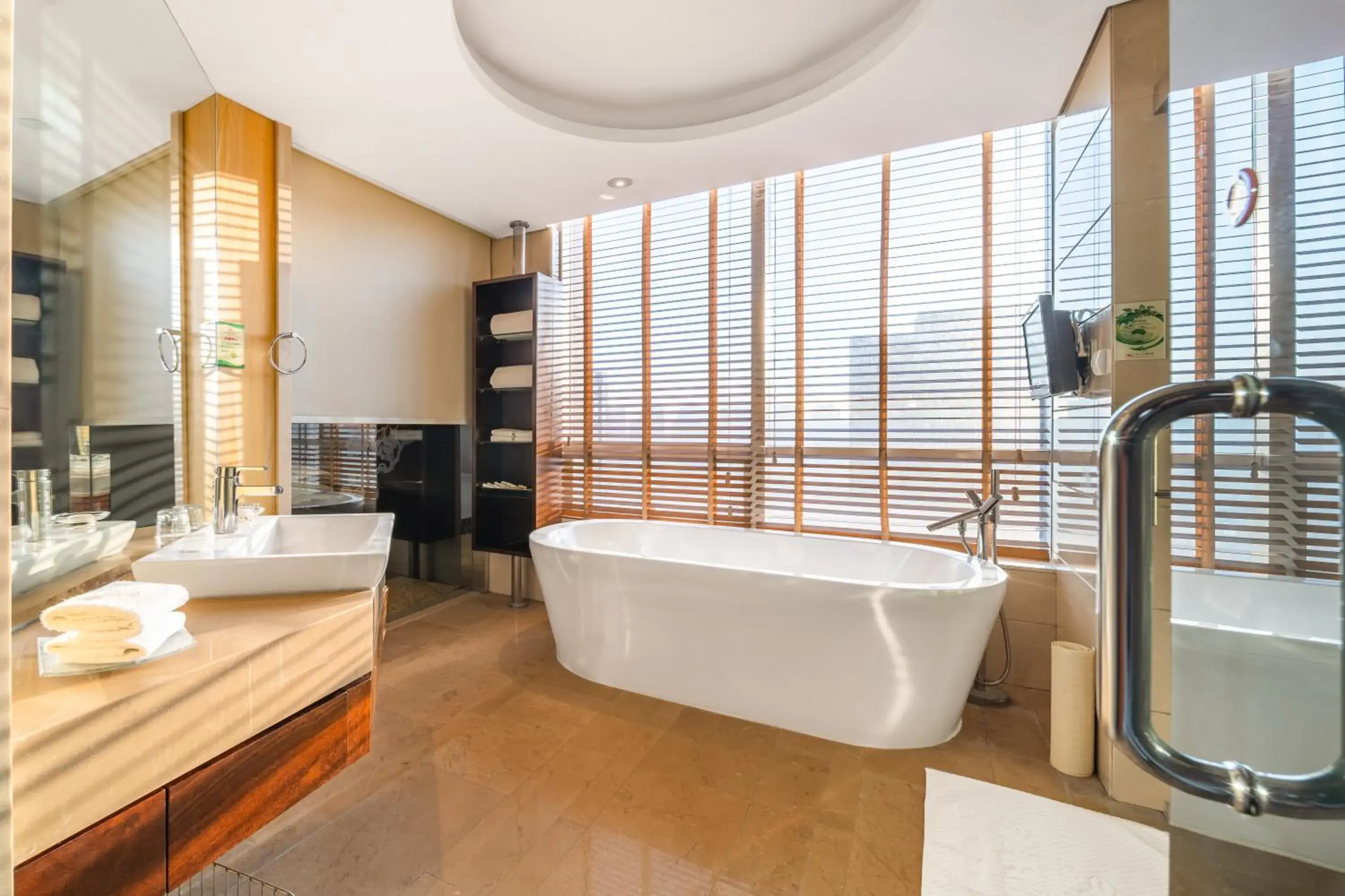 Deluxe Double Room with Bath in Zhengzhou Zhongyou Garden Hotel Deluxe Double Room with Bath in Zhengzhou Zhongyou Garden Hotel