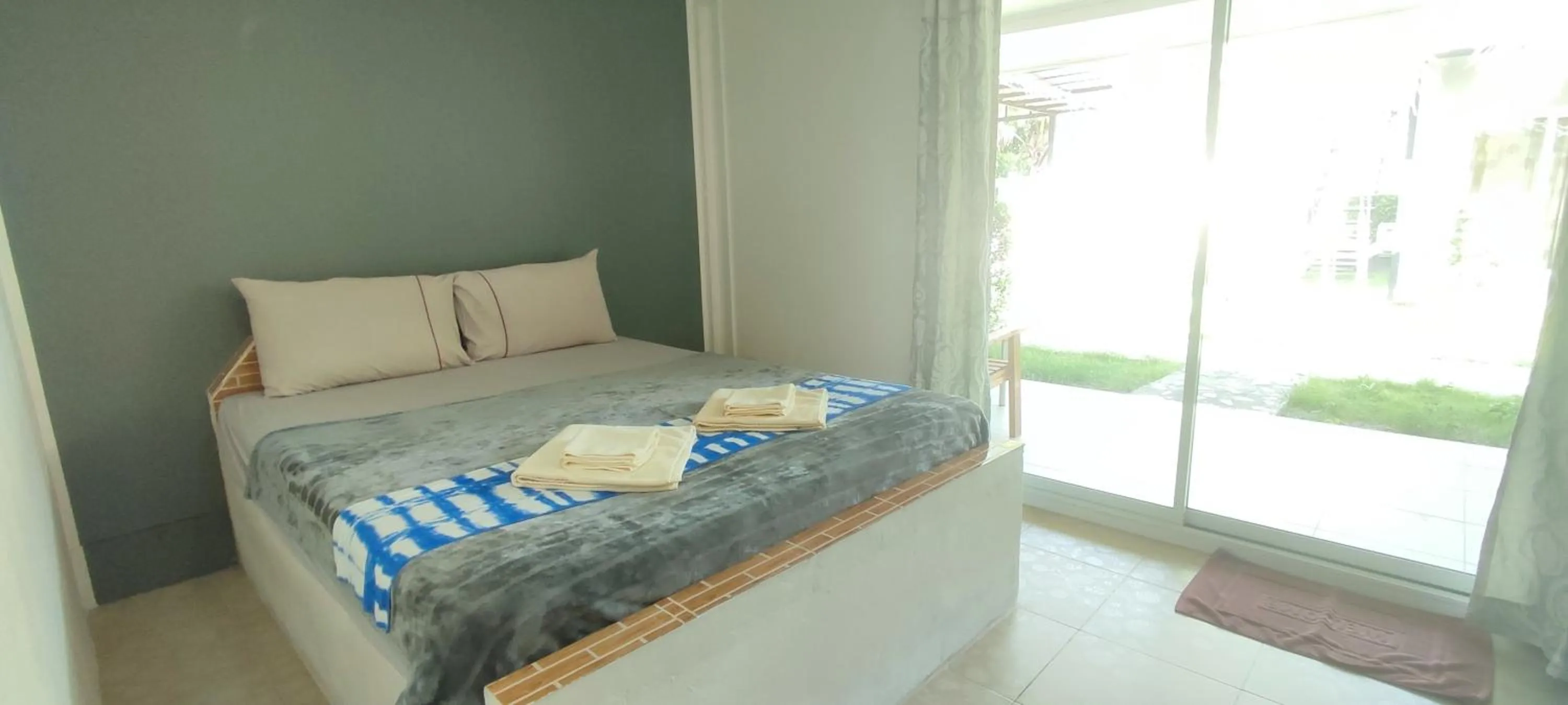 Bed in Smile Resort Koh Mook