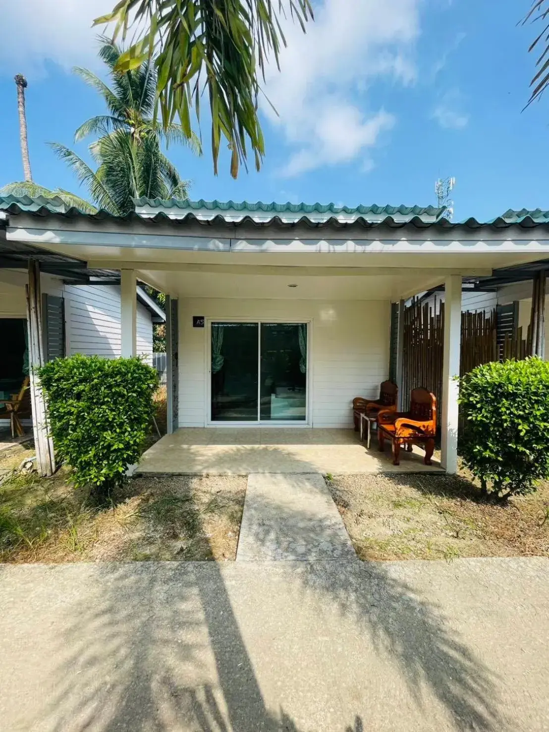 Queen Room with Garden View in Smile Resort Koh Mook Queen Room with Garden View in Smile Resort Koh Mook