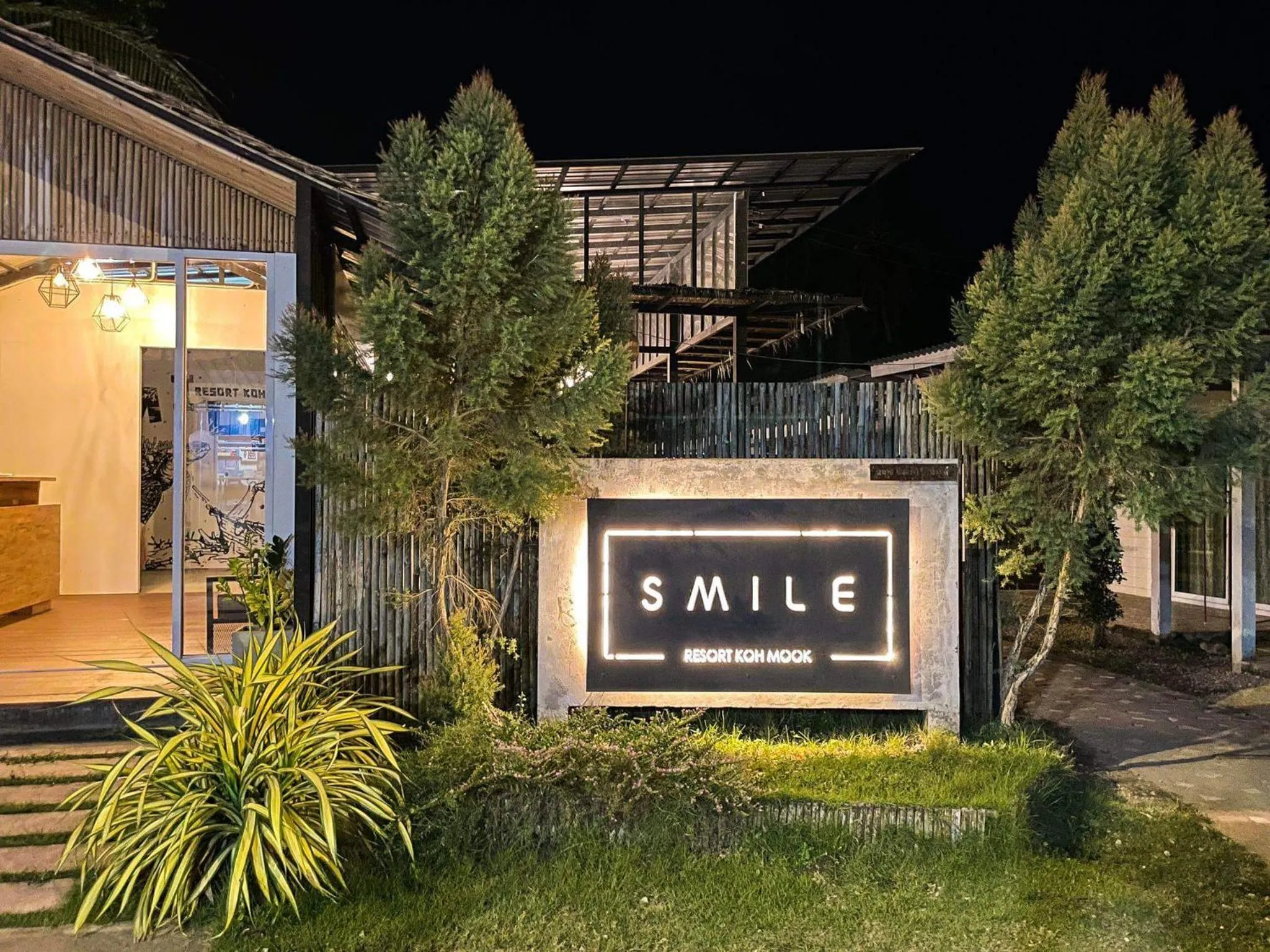 Smile Resort Koh Mook