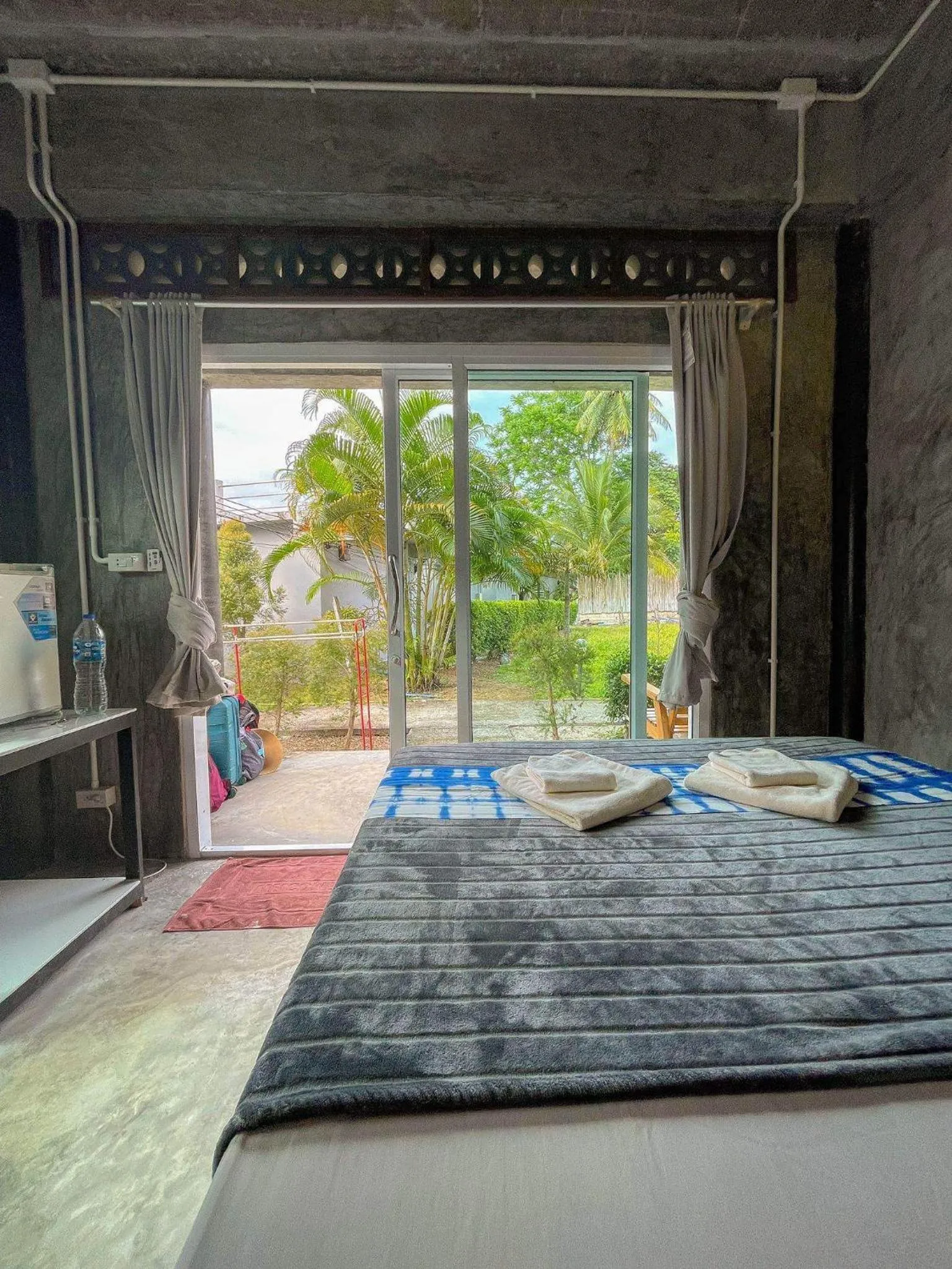 Bed in Smile Resort Koh Mook