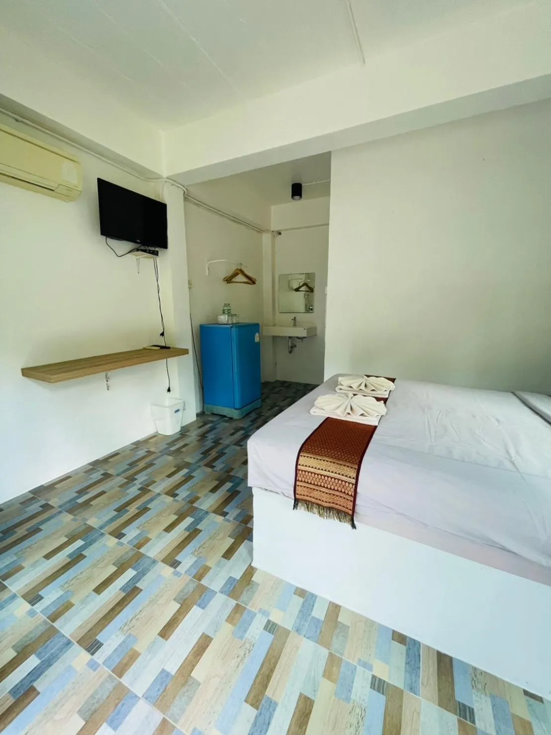 Bed in Smile Resort Koh Mook