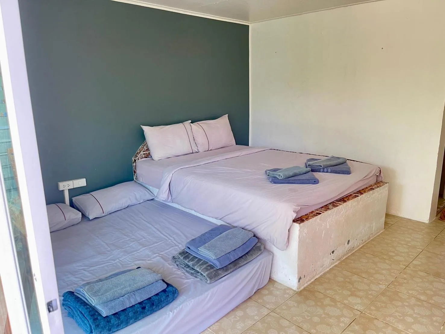 Bed in Smile Resort Koh Mook