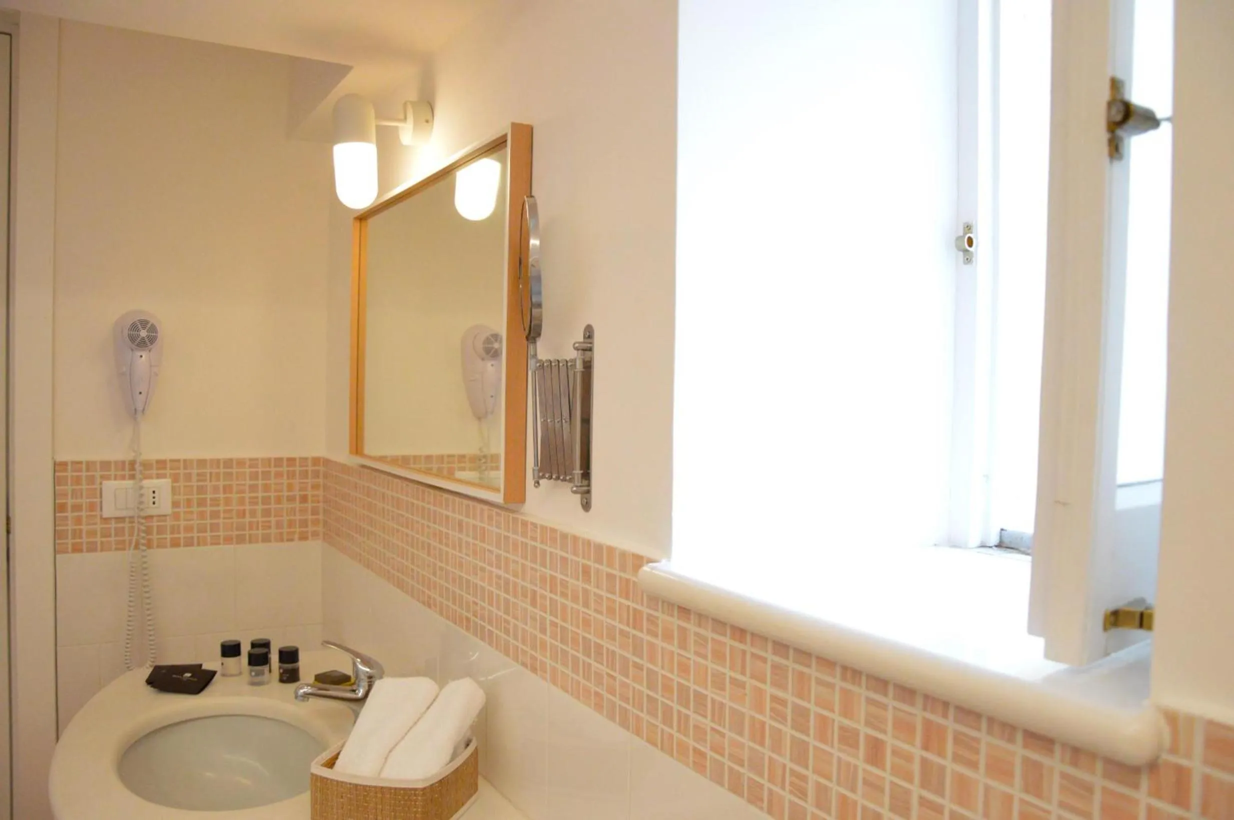 Bathroom in 1878 Sorrento Guest House