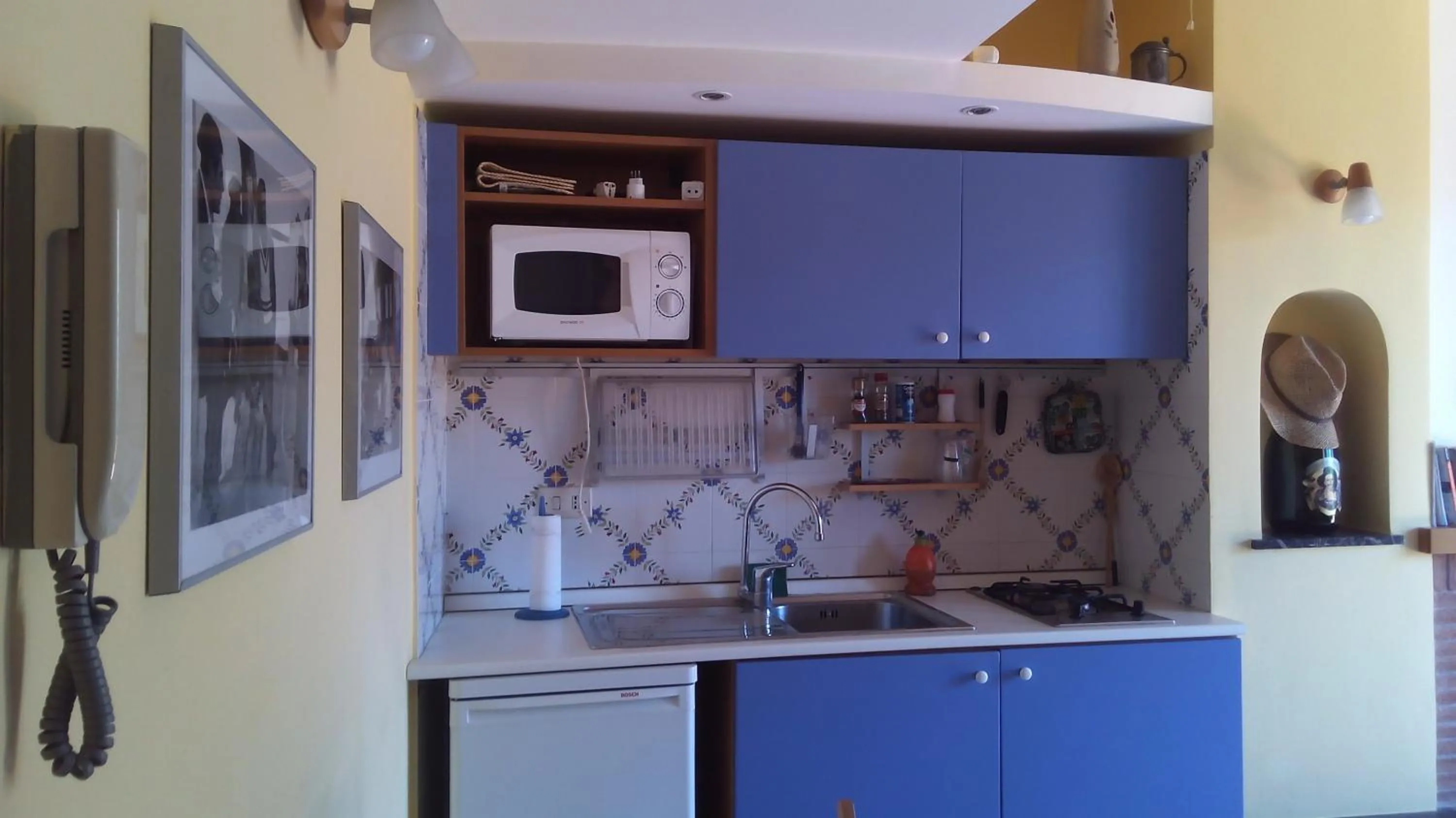 Kitchen or kitchenette in 1878 Sorrento Guest House