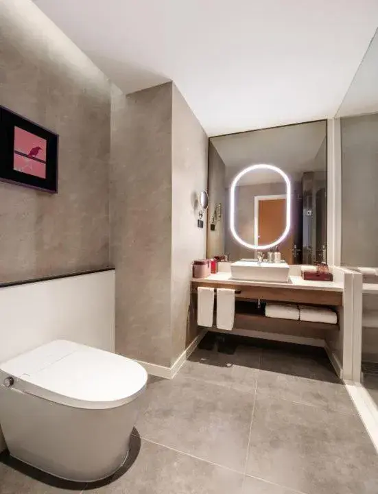 Standard King Room in Mecure Hotel Nantong Central Business District Standard King Room in Mecure Hotel Nantong Central Business District