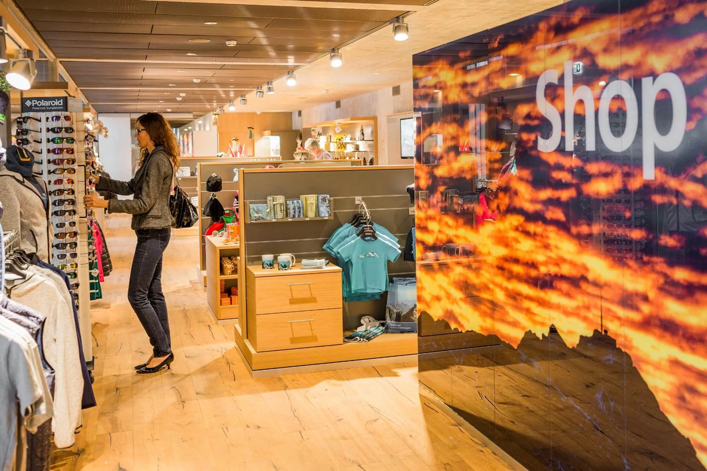 On-site shops in Säntis - das Hotel