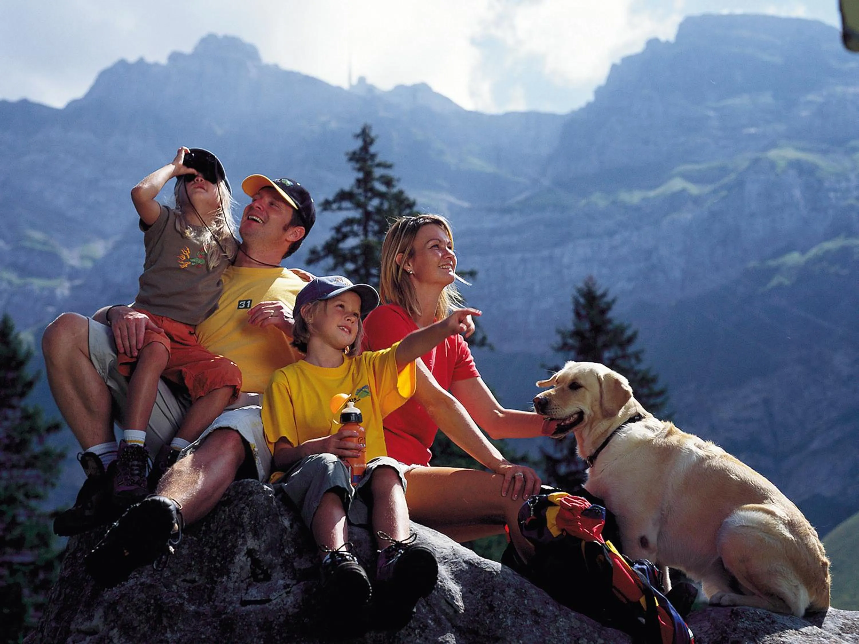 group of guests in Säntis - das Hotel