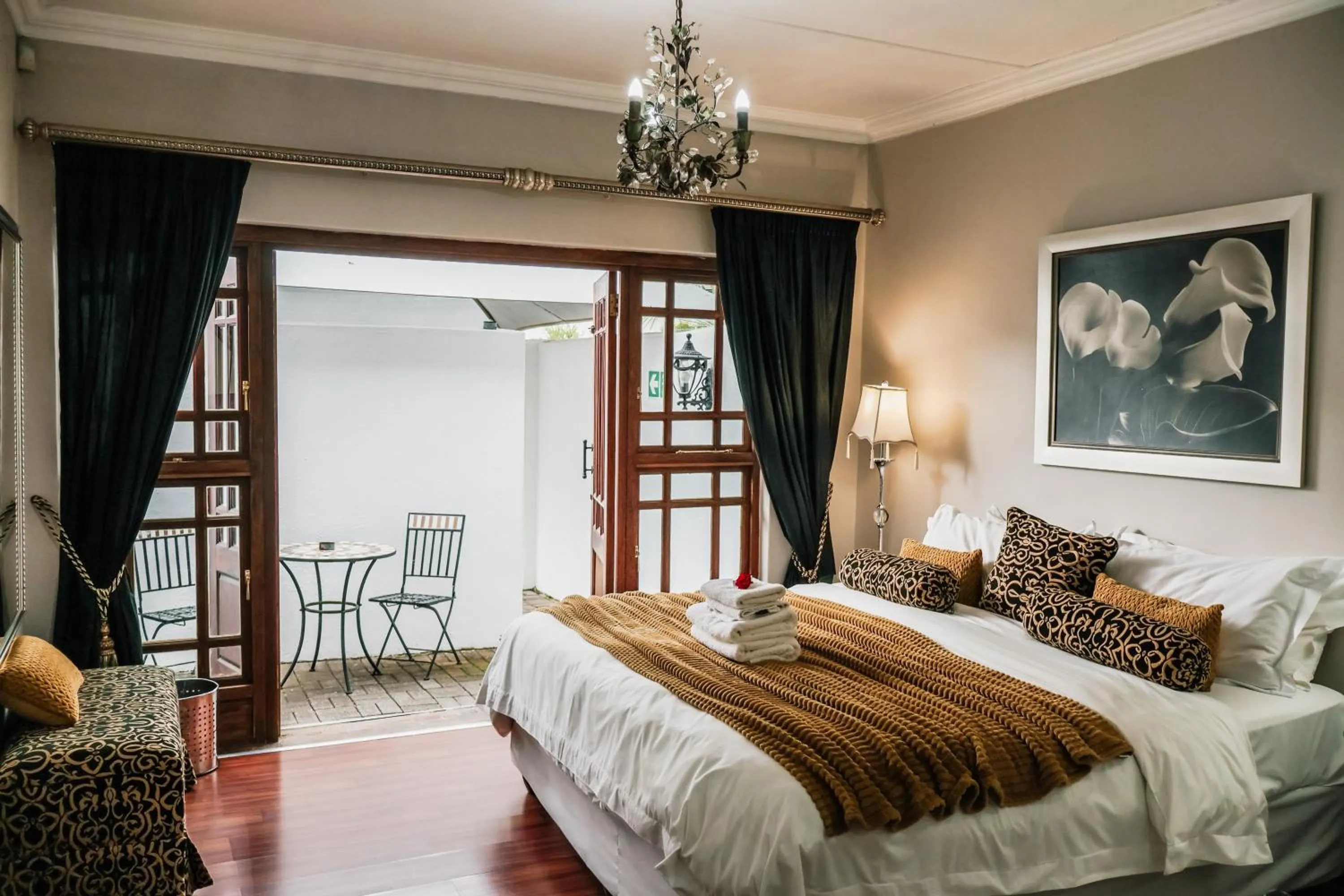 Bed in Lamon Guesthouse