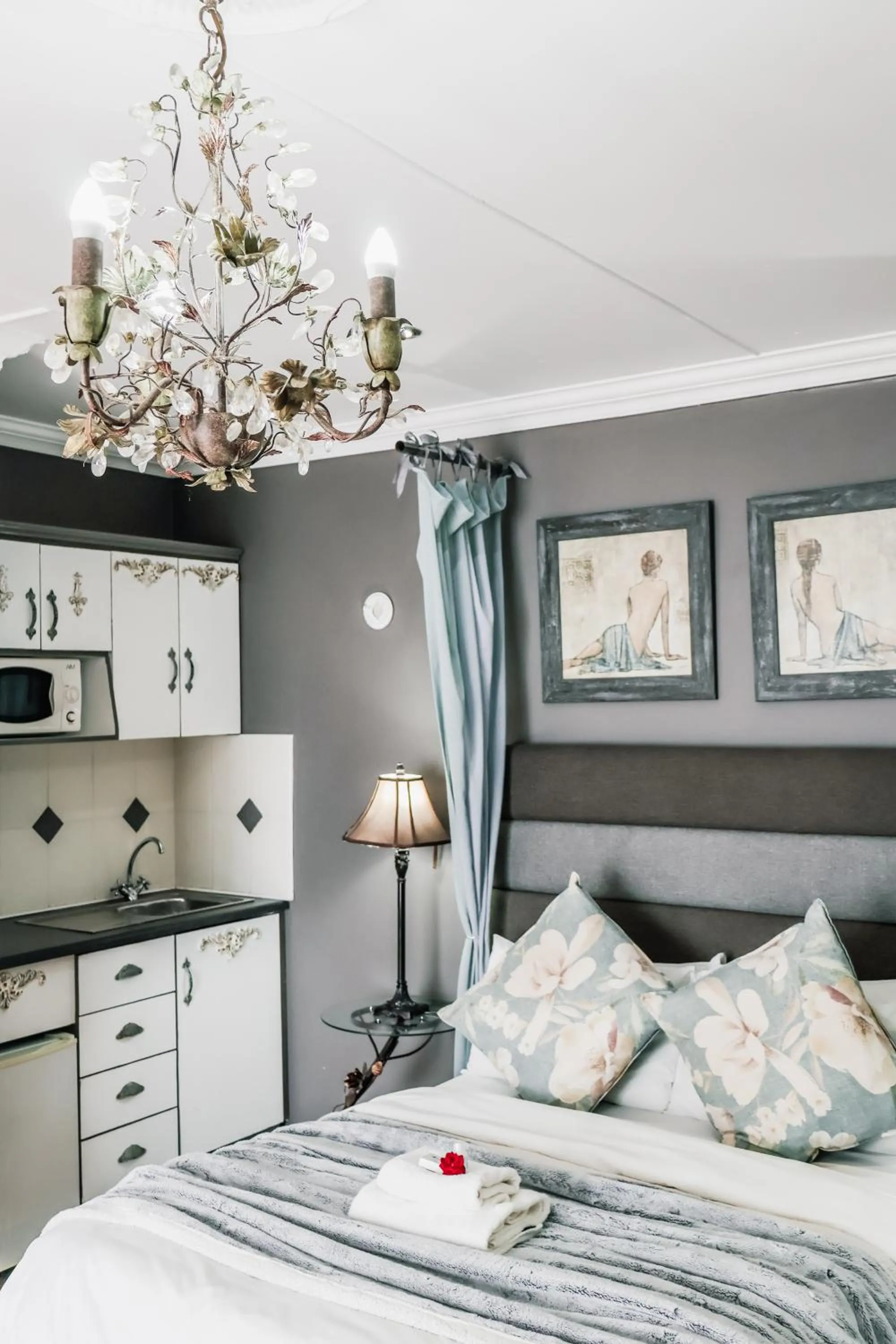 Bed in Lamon Guesthouse